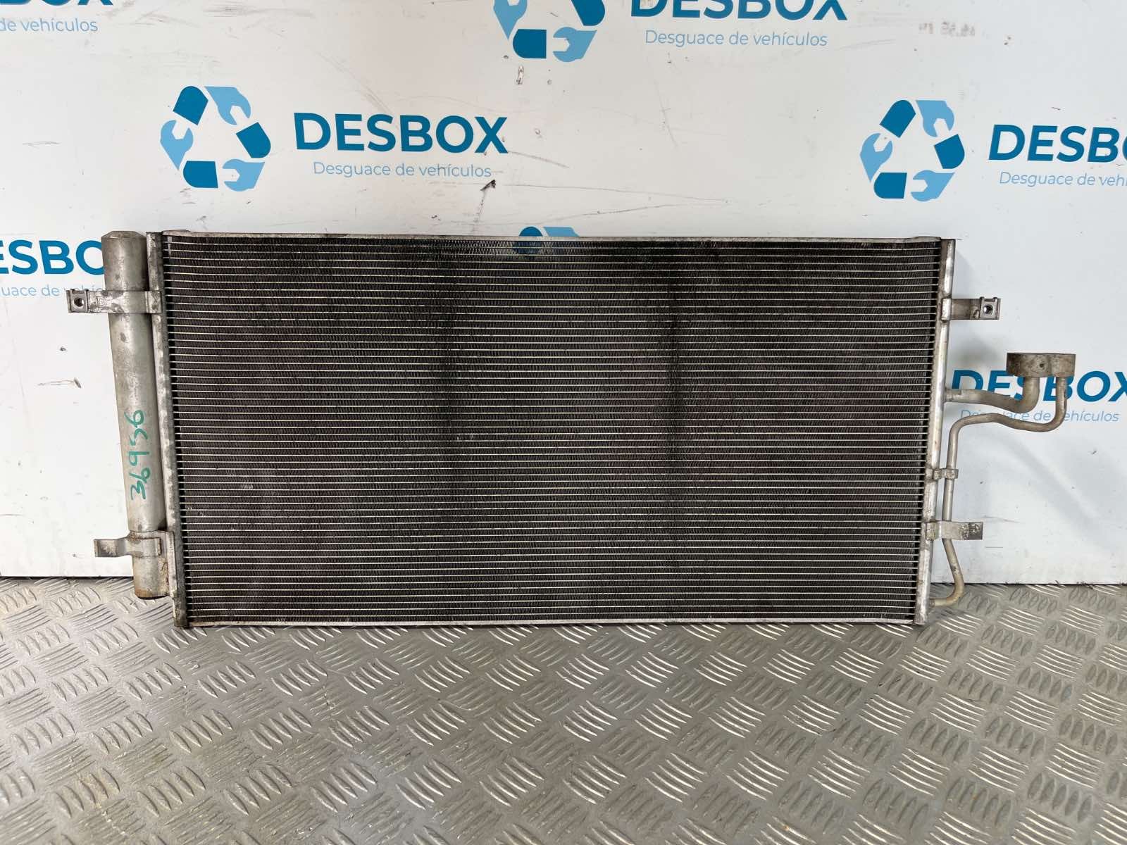 CONDENSADOR / RADIADOR AIRE ACONDICIONADO KIA CARENS - recambio desguace