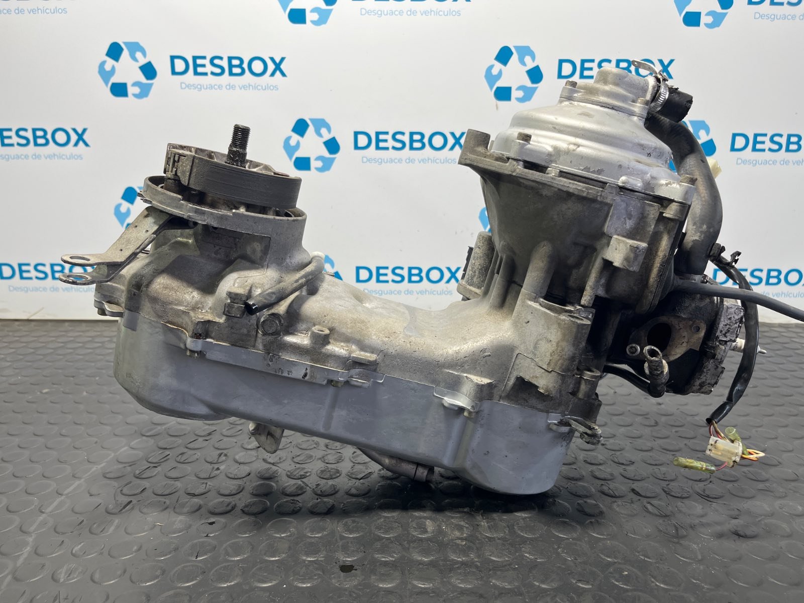 MOTOR  APRILIA SONIC - recambio desguace - vista 3
