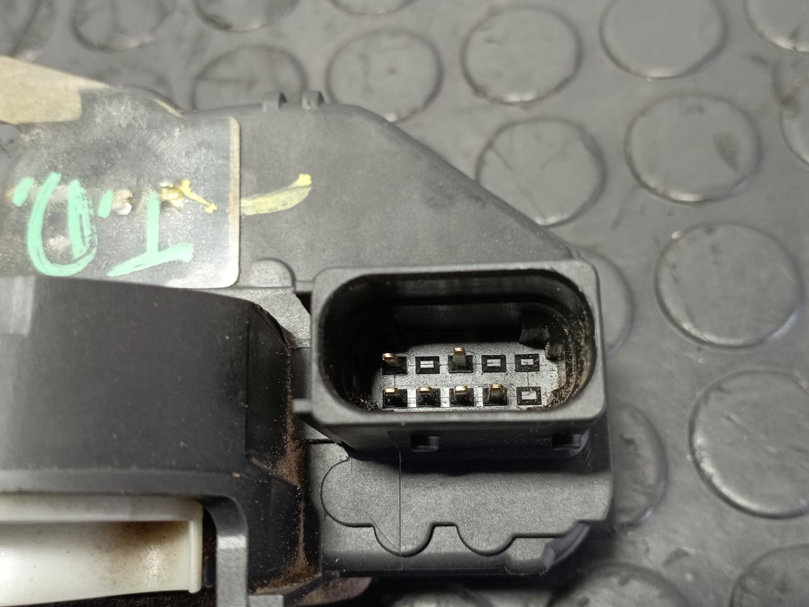Recambio de CERRADURA PUERTA TRASERA DERECHA para OPEL ASTRA J LIM. * D-A17DTR referencia OEM IAM 13578025  - NEGRO 4