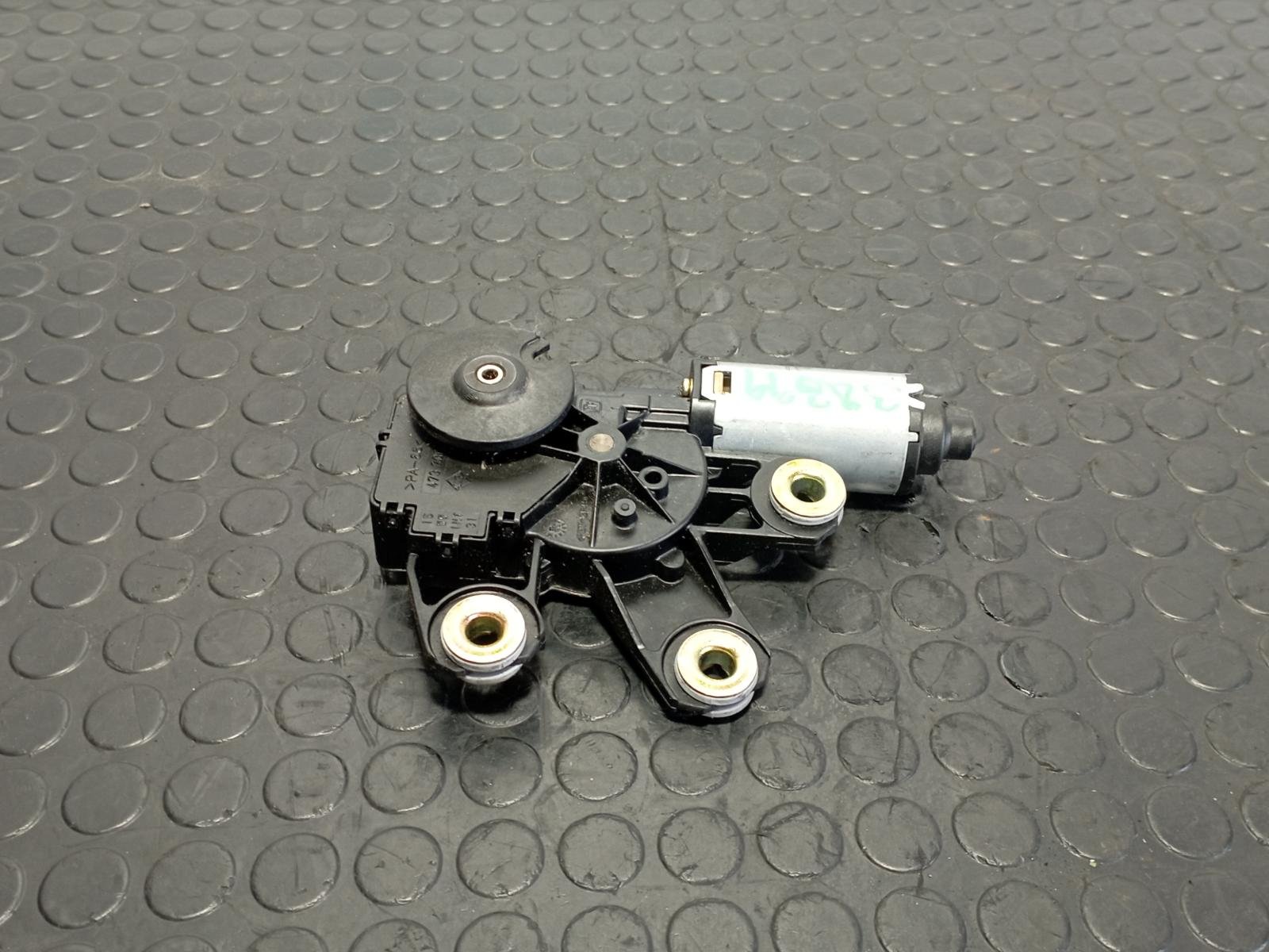 MOTOR LIMPIA TRASERO