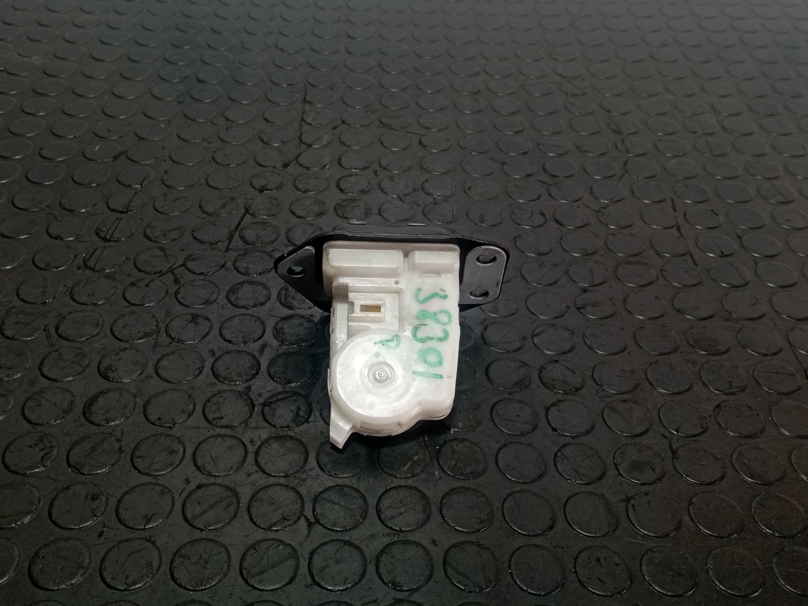 Recambio de CERRADURA MALETERO / PORTON para NISSAN JUKE (F15) 1.6 HR16DE referencia OEM IAM 905021BA0A - GRIS 3