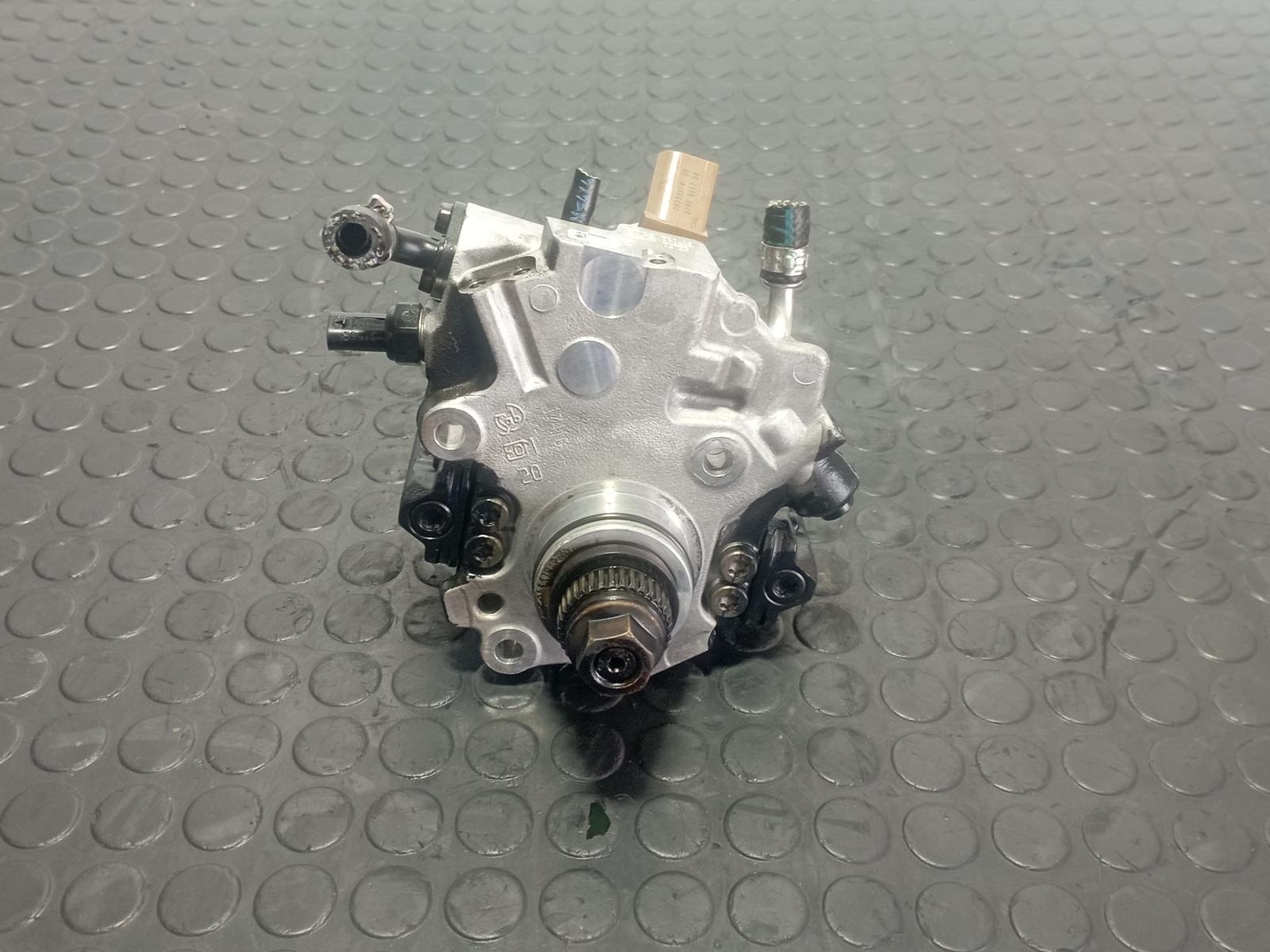 Recambio de BOMBA INYECCION para MERCEDES-BENZ CLASE A (W176) 2.2 651930 referencia OEM IAM A6510702601 - BLANCO 5