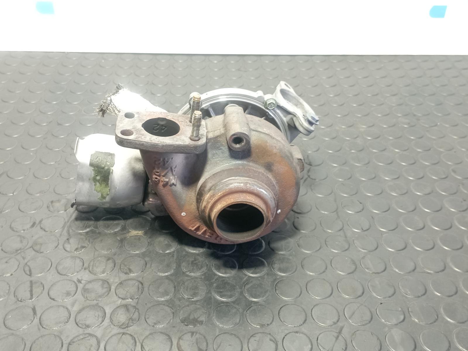 Recambio de TURBOCOMPRESOR para PEUGEOT 307 SW 1.6 HDI 110 9HY(DV6TED4) referencia OEM IAM 9657248680 - GRIS 2