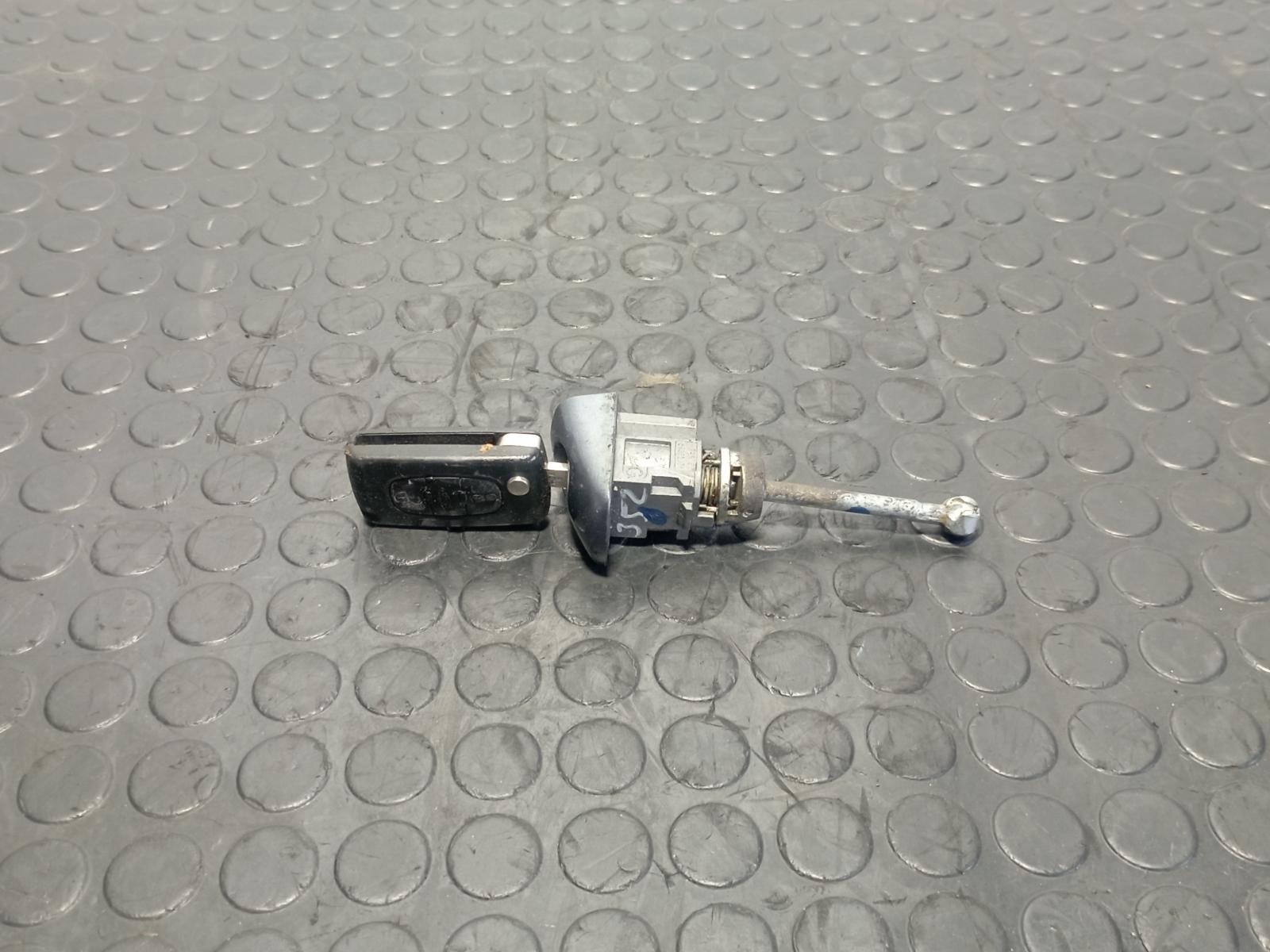 Recambio de BOMBIN PUERTA DELANTERA IZQUIERDA para CITROEN C4 GRAND PICASSO 1.6 HDI 9HZ referencia OEM IAM 59395J01 - AZUL 2