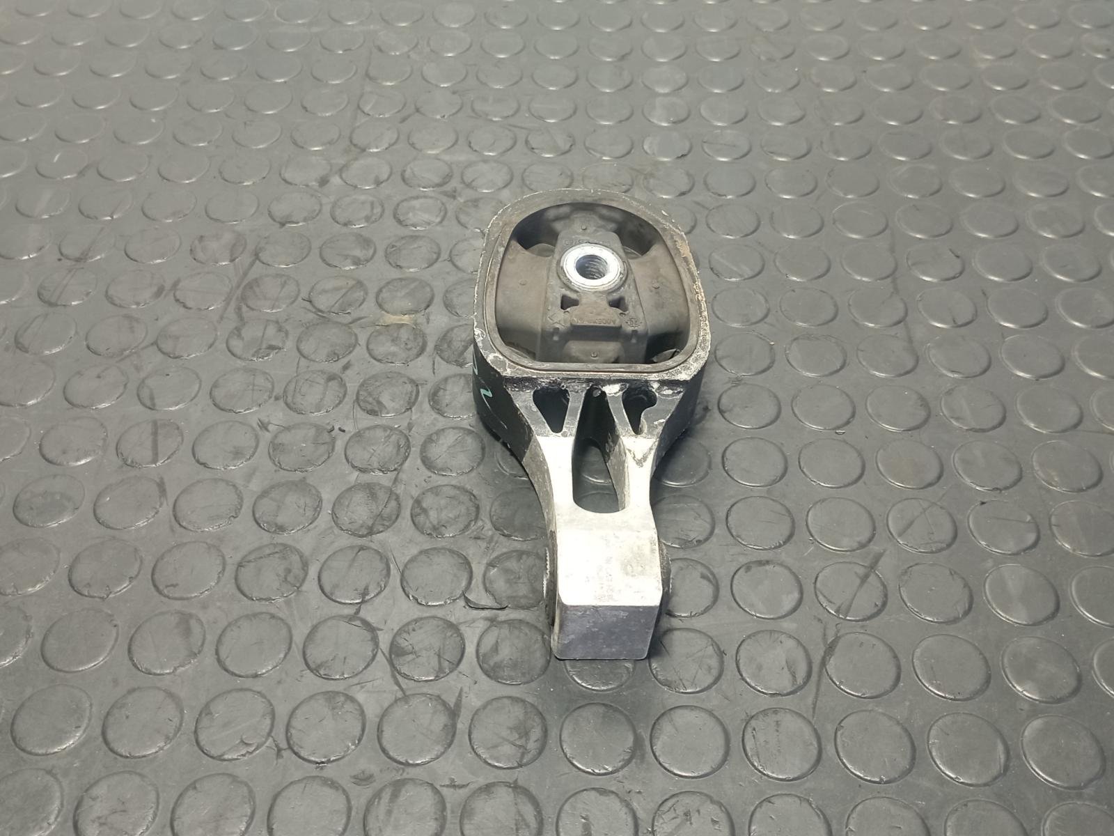 Recambio de SOPORTE MOTOR para PEUGEOT 2008 (--.2013->) 2008 ACTIVE PURETECH HN05 referencia OEM IAM 9824116780 - BLANCO 4