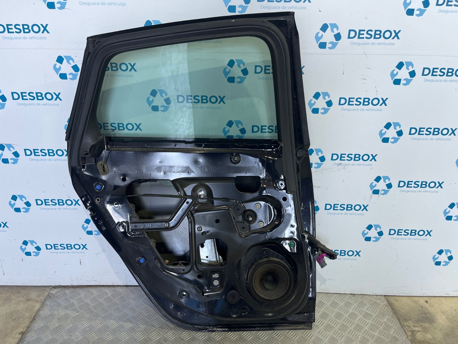 Recambio de PUERTA TRASERA IZQUIERDA para OPEL ASTRA J LIM. * D-A17DTR - NEGRO 3