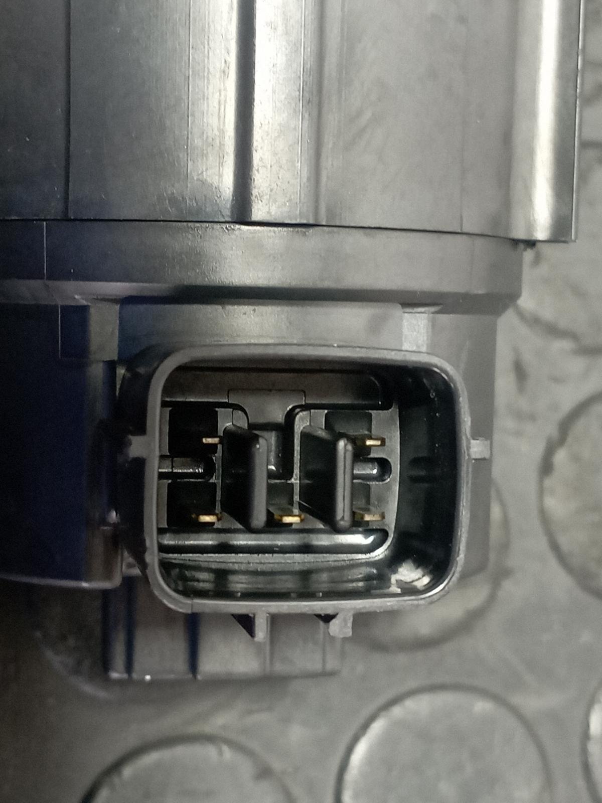Recambio de VALVULA EGR para OPEL ASTRA J LIM. * D-A17DTR referencia OEM IAM K5T70380 - NEGRO 3