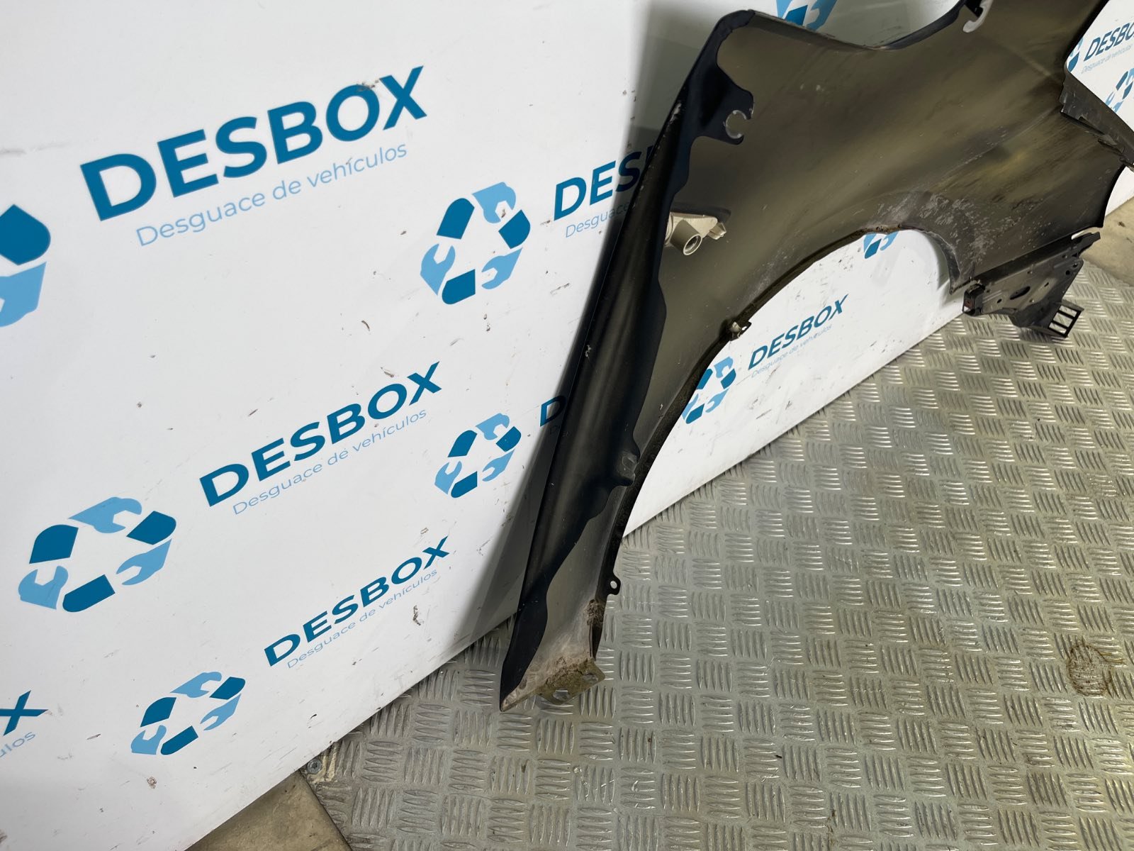 Recambio de ALETA DELANTERA IZQUIERDA para OPEL ASTRA J LIM. * D-A17DTR - NEGRO 5