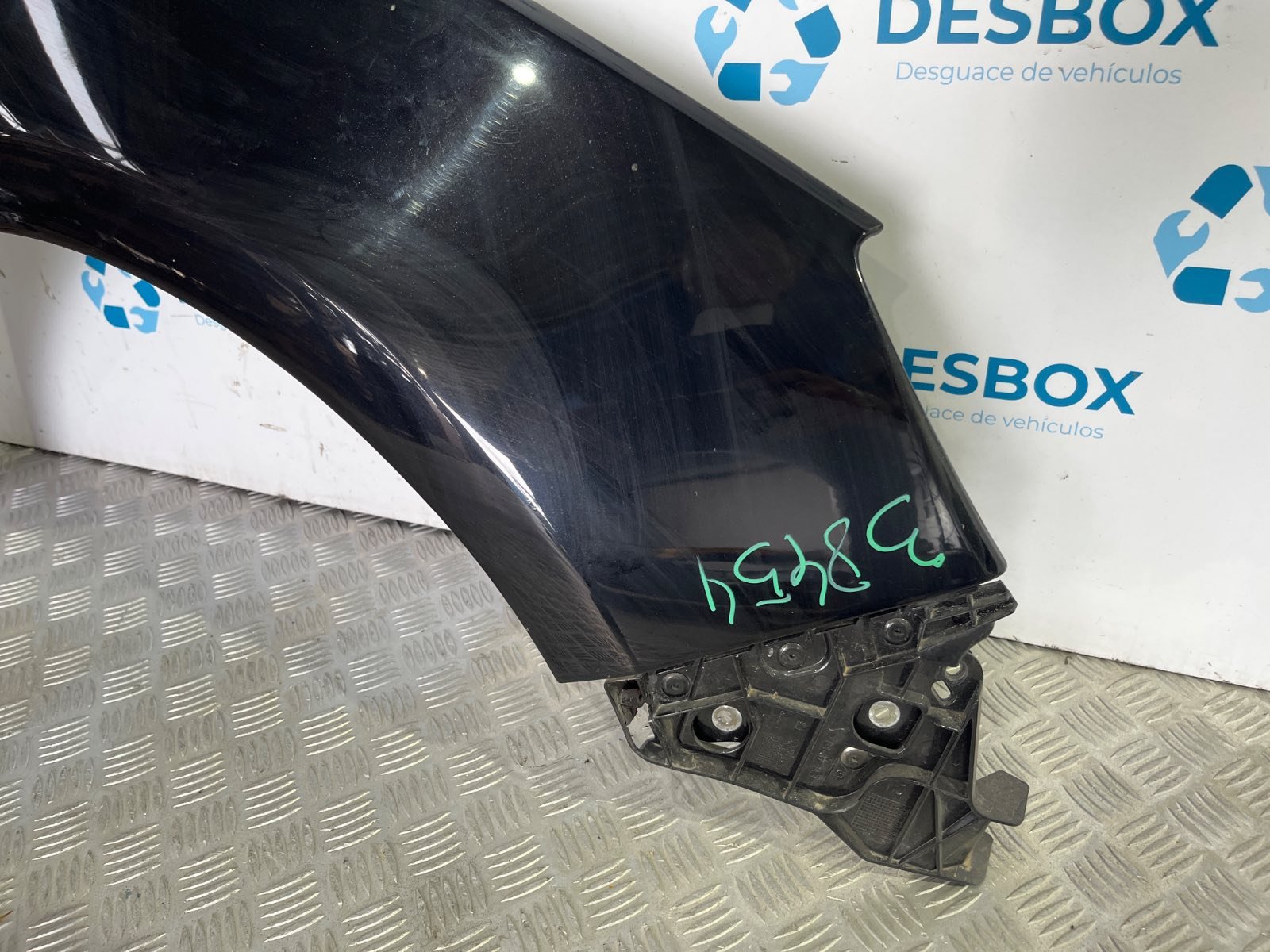 Recambio de ALETA DELANTERA DERECHA para OPEL ASTRA J LIM. * D-A17DTR - NEGRO 2