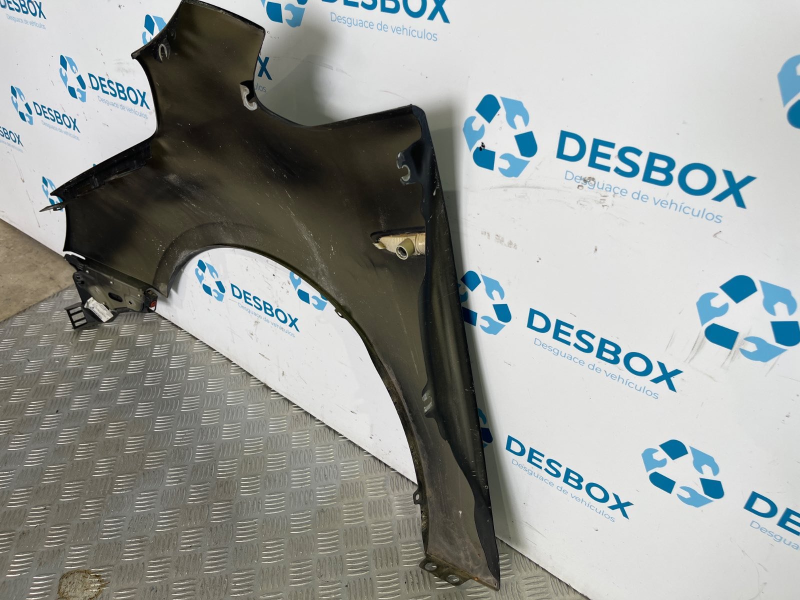 Recambio de ALETA DELANTERA DERECHA para OPEL ASTRA J LIM. * D-A17DTR - NEGRO 5