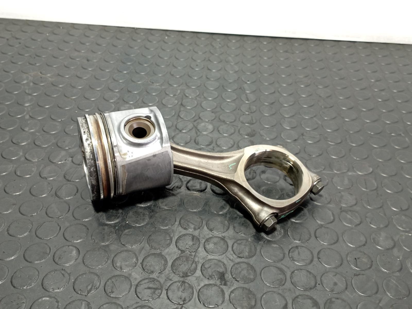 Recambio de PISTON para IVECO DAILY VI Caja/Chasis 33S15, 35S15, 35C15 F1AFL411C referencia OEM IAM 500054823 - BLANCO 2