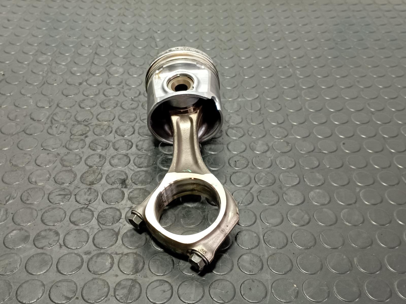 Recambio de PISTON para IVECO DAILY VI Caja/Chasis 33S15, 35S15, 35C15 F1AFL411C referencia OEM IAM 500054823 - BLANCO 3