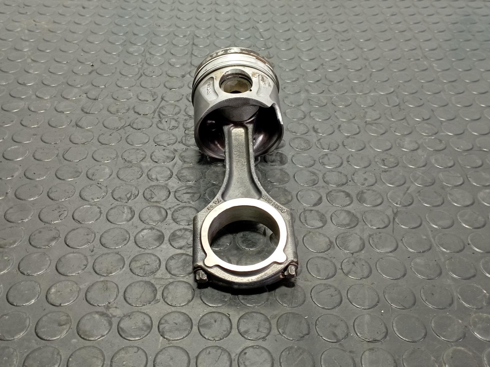Recambio de PISTON para MERCEDES-BENZ CLASE A (W176) 2.2 651930 referencia OEM IAM 834AA - BLANCO 4