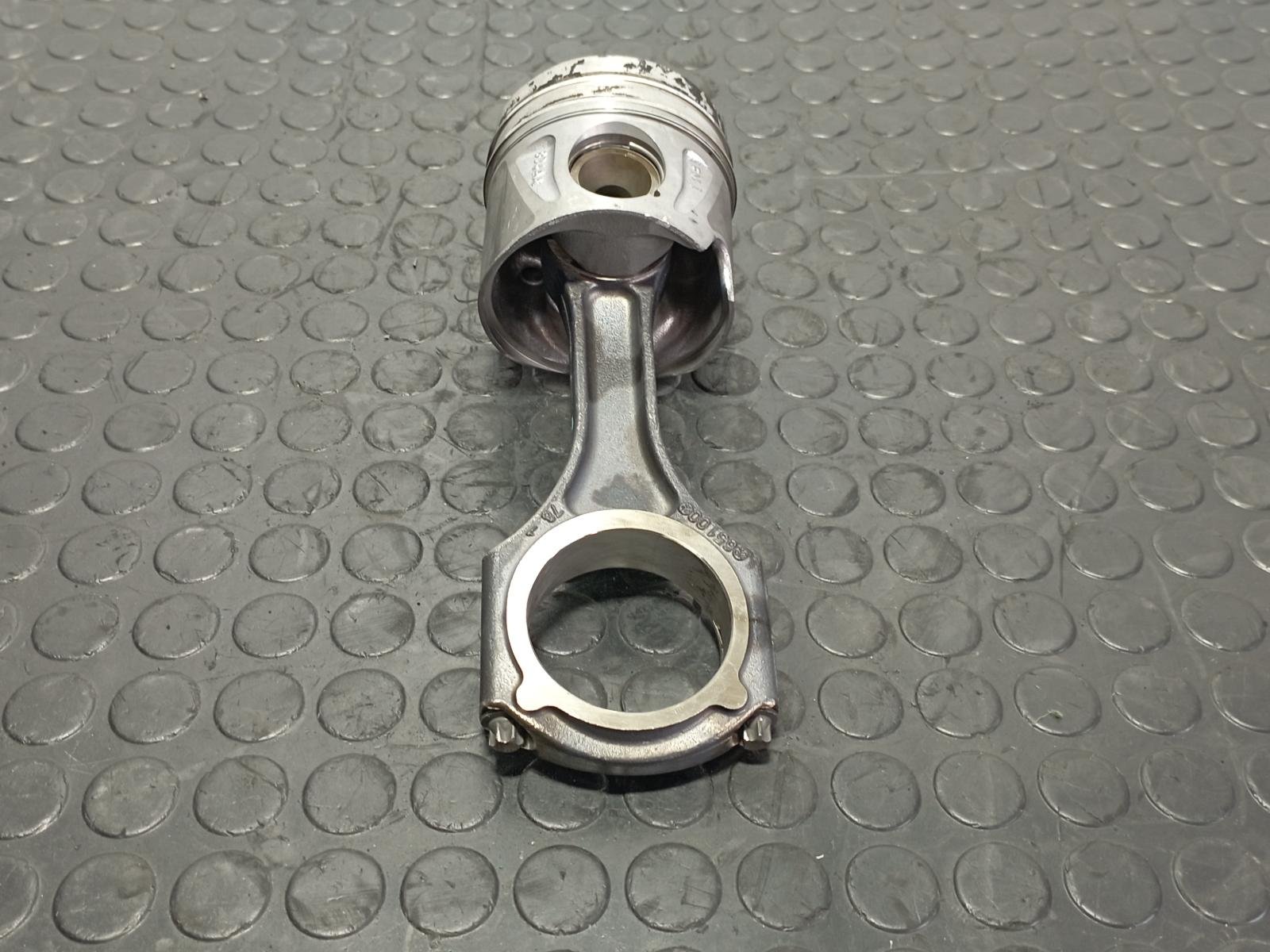 Recambio de PISTON para MERCEDES-BENZ CLASE A (W176) 2.2 651930 referencia OEM IAM 834AA - BLANCO 4