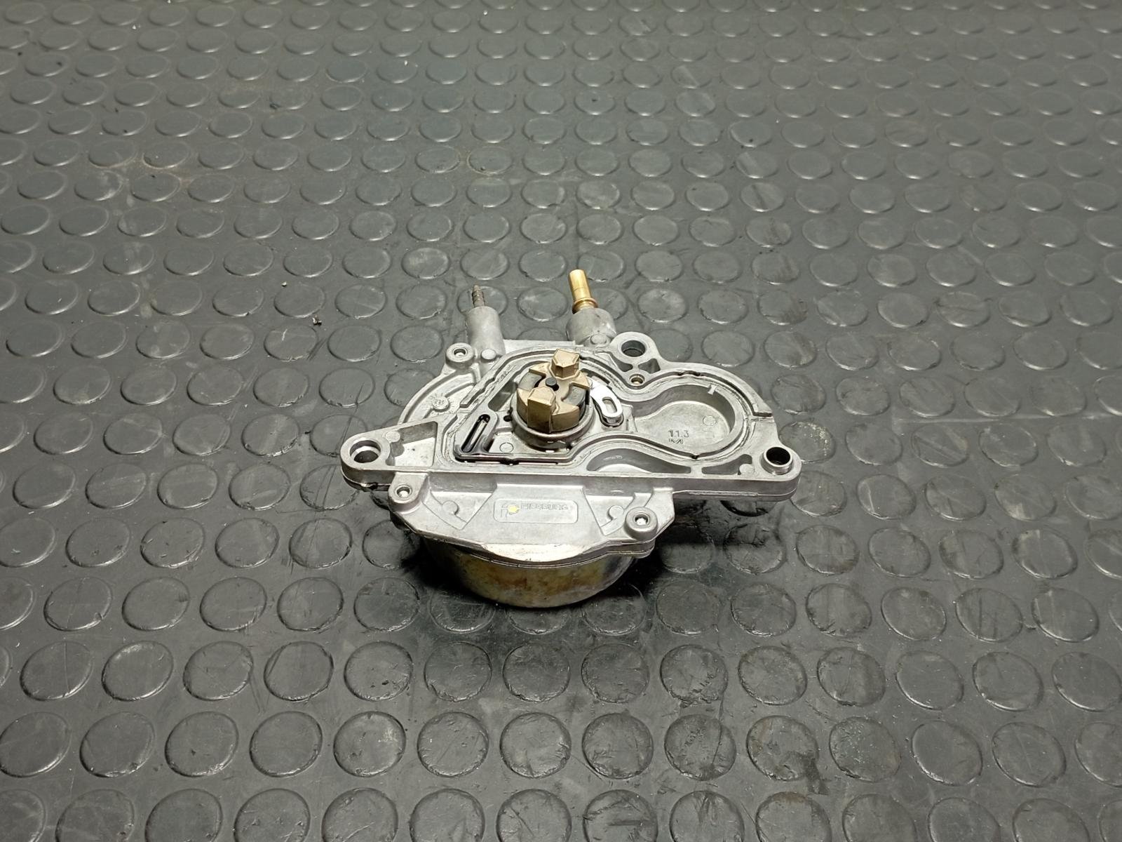 Recambio de DEPRESOR FRENO / BOMBA VACIO para OPEL ASTRA J LIM. * D-A17DTR referencia OEM IAM 8010016 - NEGRO 2