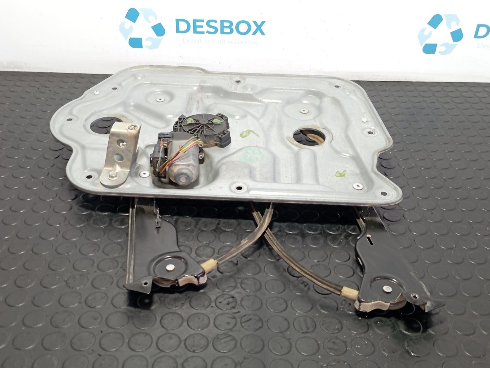 ELEVALUNAS DELANTERO IZQUIERDO NISSAN QASHQAI (J10) - recambio desguace