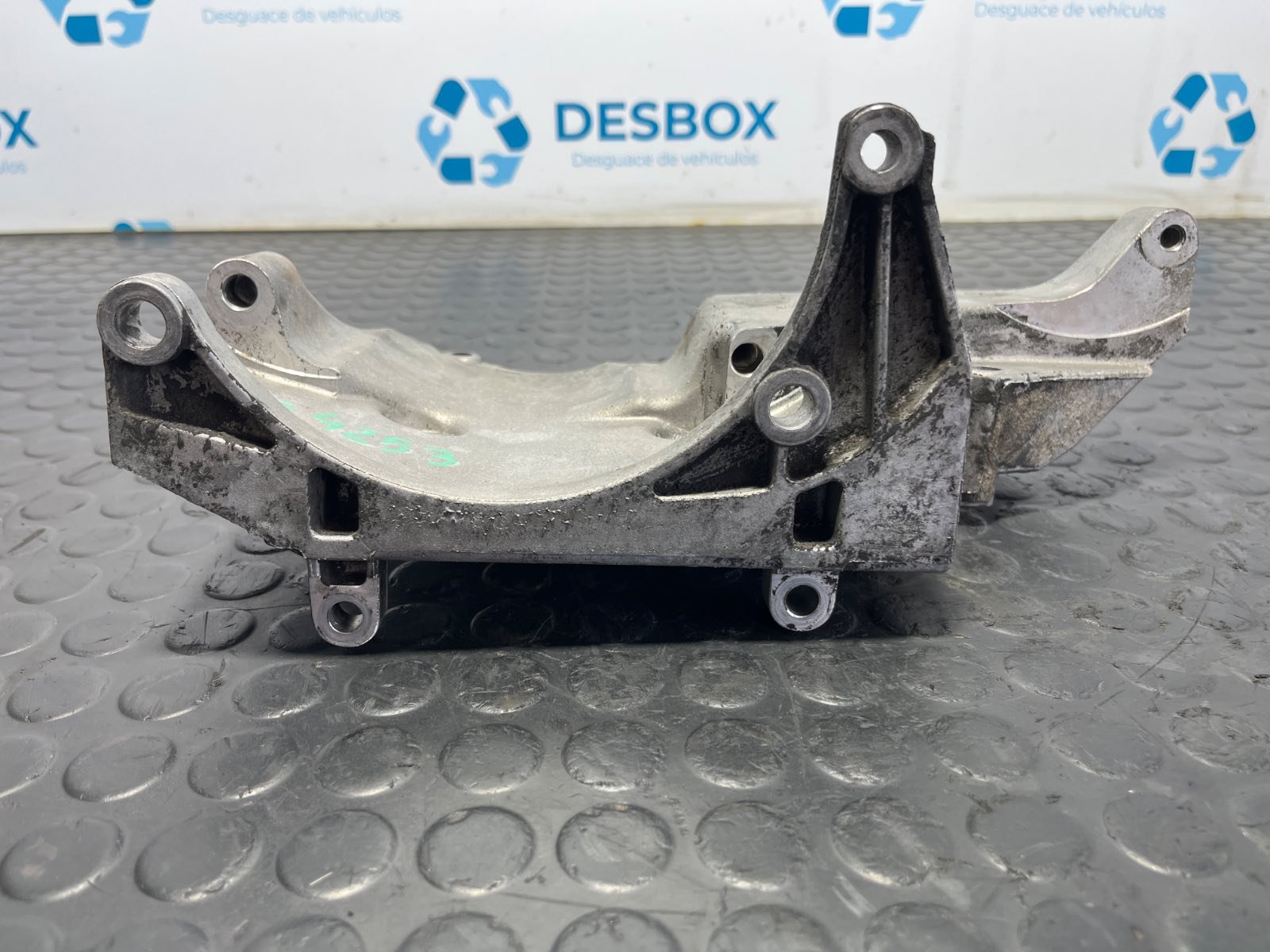 Recambio de SOPORTE ALTERNADOR para MERCEDES-BENZ CLASE SL (W129) 300 (129.061) 104981 referencia OEM IAM 1041550135 - GRIS 3