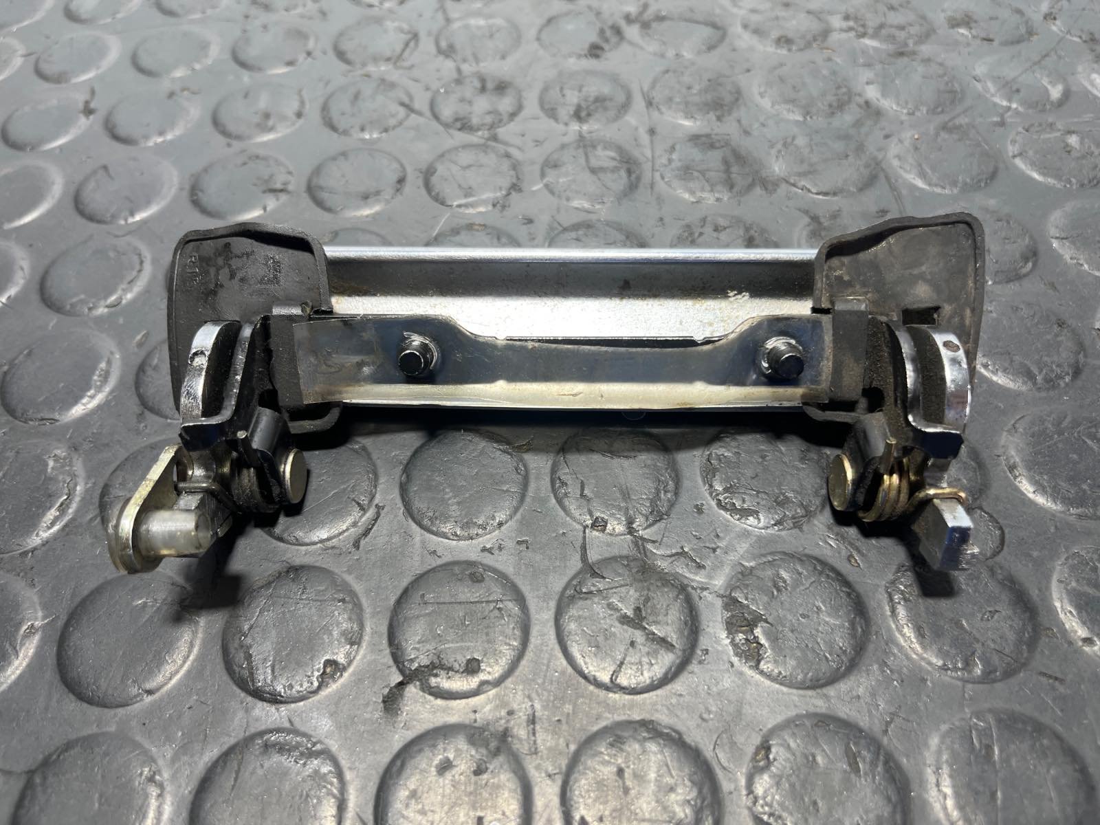 Recambio de MANETA EXTERIOR DELANTERA DERECHA para NISSAN PATROL GR (Y60) 2.8 TURBO DIESEL RD28 TURBO - GRIS 4