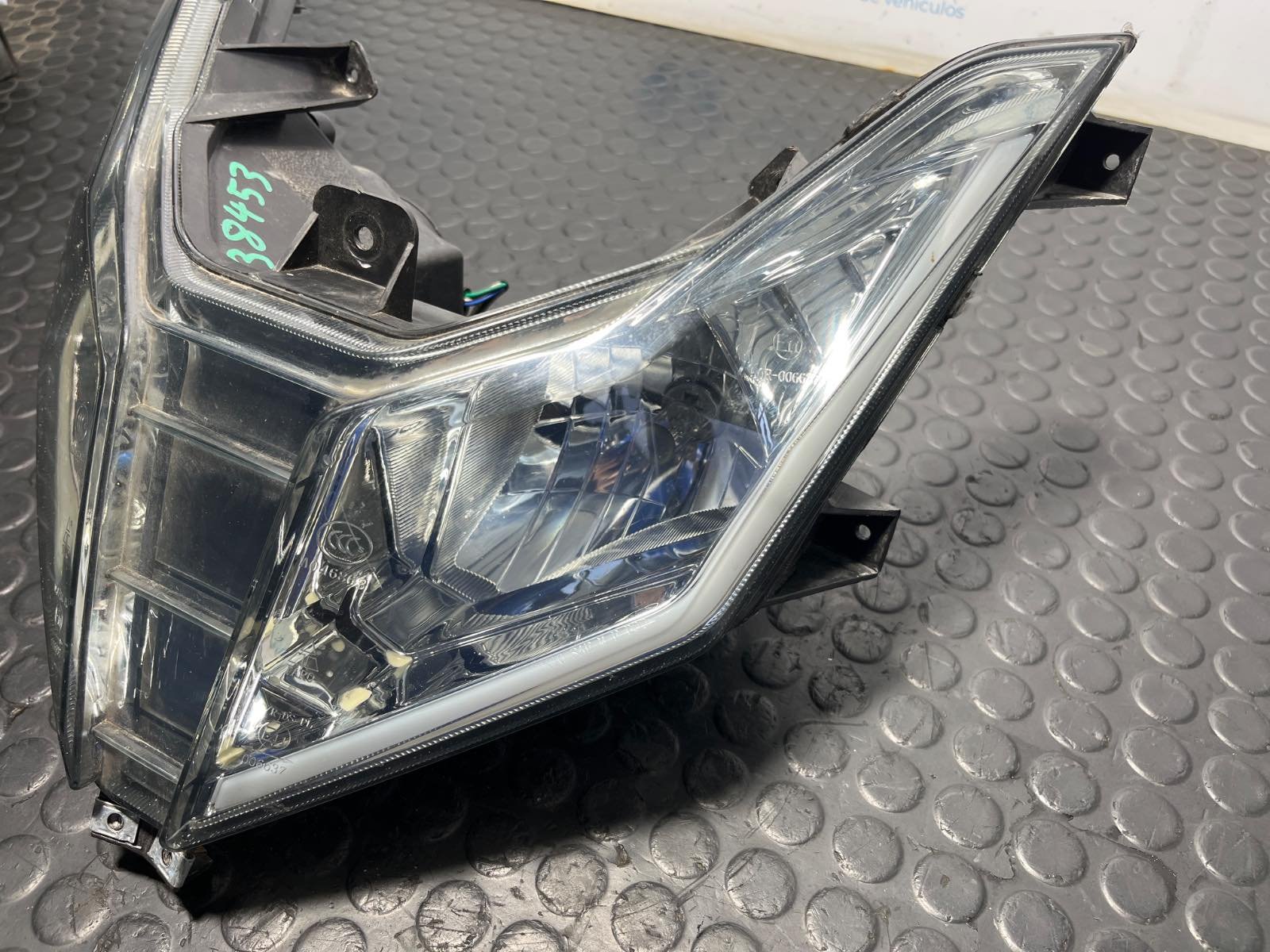 Recambio de FARO  para WOTTAN STORM SY125T 1P52QMI referencia OEM IAM A046863 - BLANCO 3