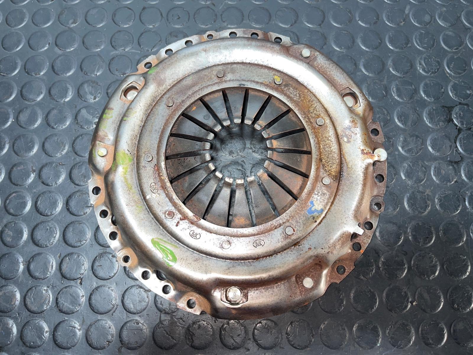 KIT EMBRAGUE SEAT LEON (1P1) - recambio desguace - vista 7