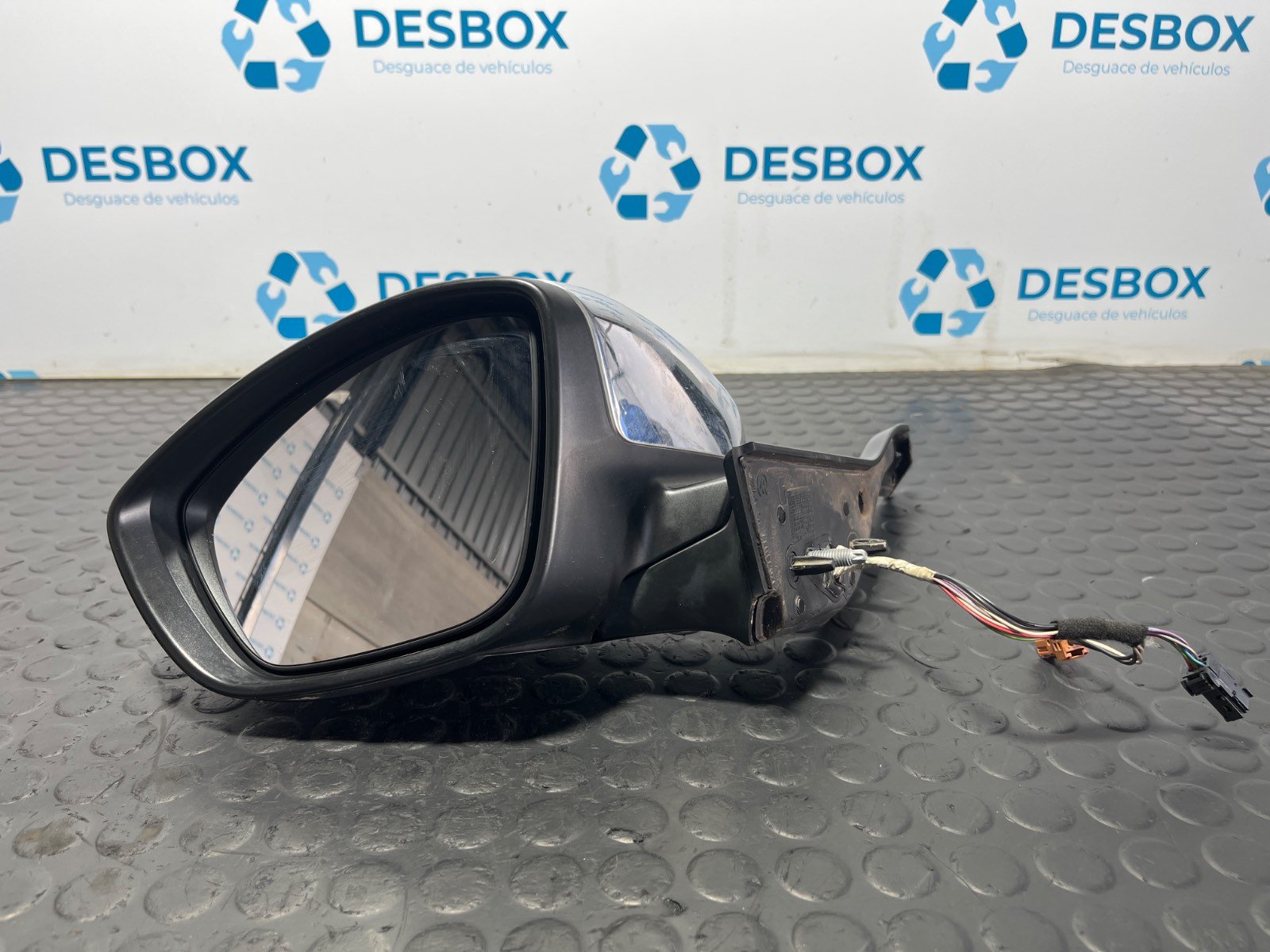 RETROVISOR IZQUIERDO PEUGEOT 2008 I - recambio desguace