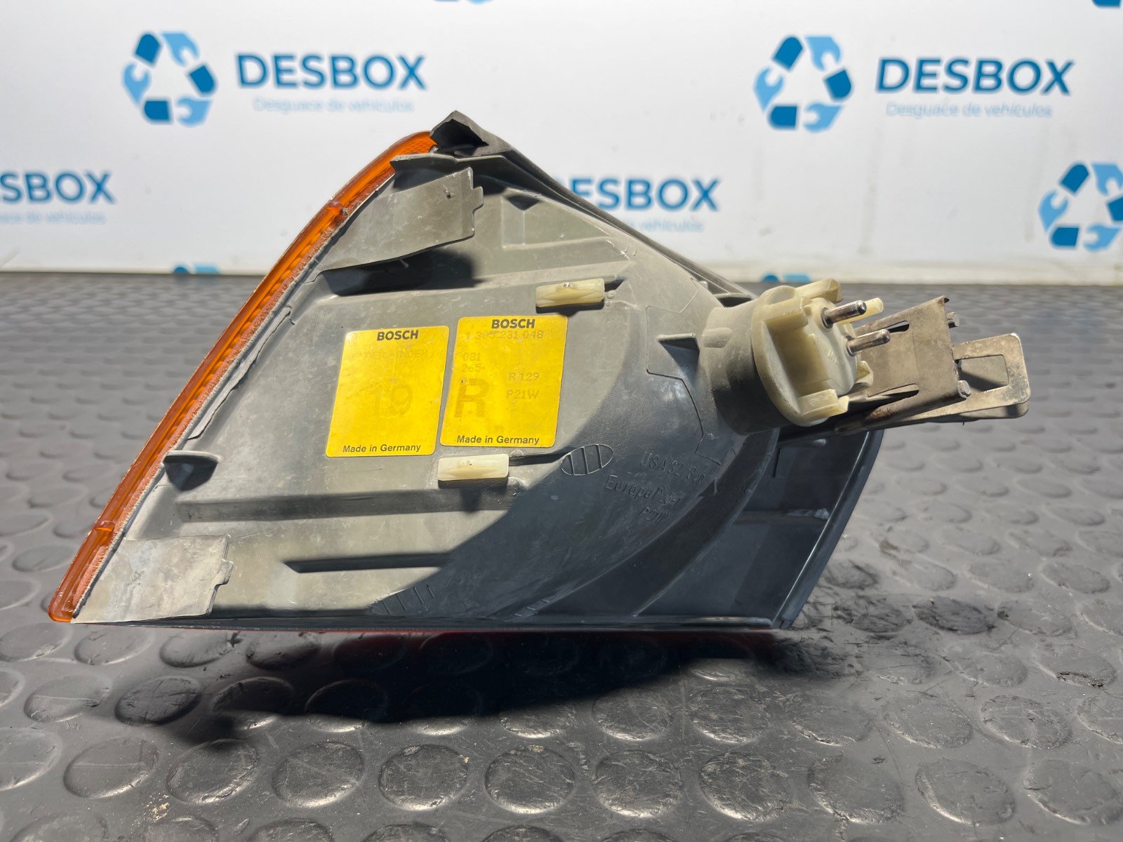 Recambio de PILOTO DELANTERO DERECHO para MERCEDES-BENZ CLASE SL (W129) 500 SL 119960 referencia OEM IAM 1305231048 - VERDE 4