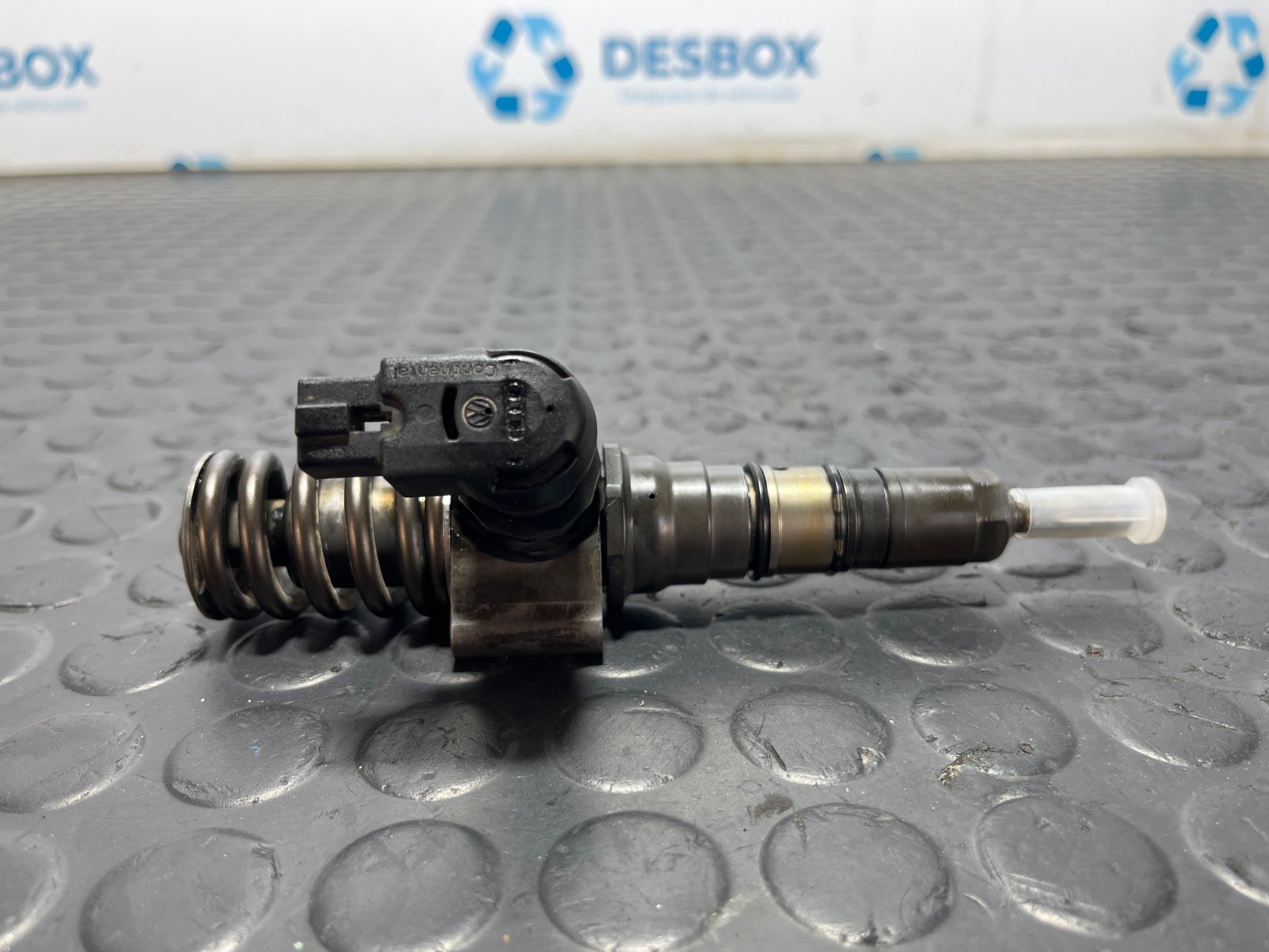 INYECTOR VOLKSWAGEN PASSAT VARIANT (3C5) - recambio desguace - vista 2