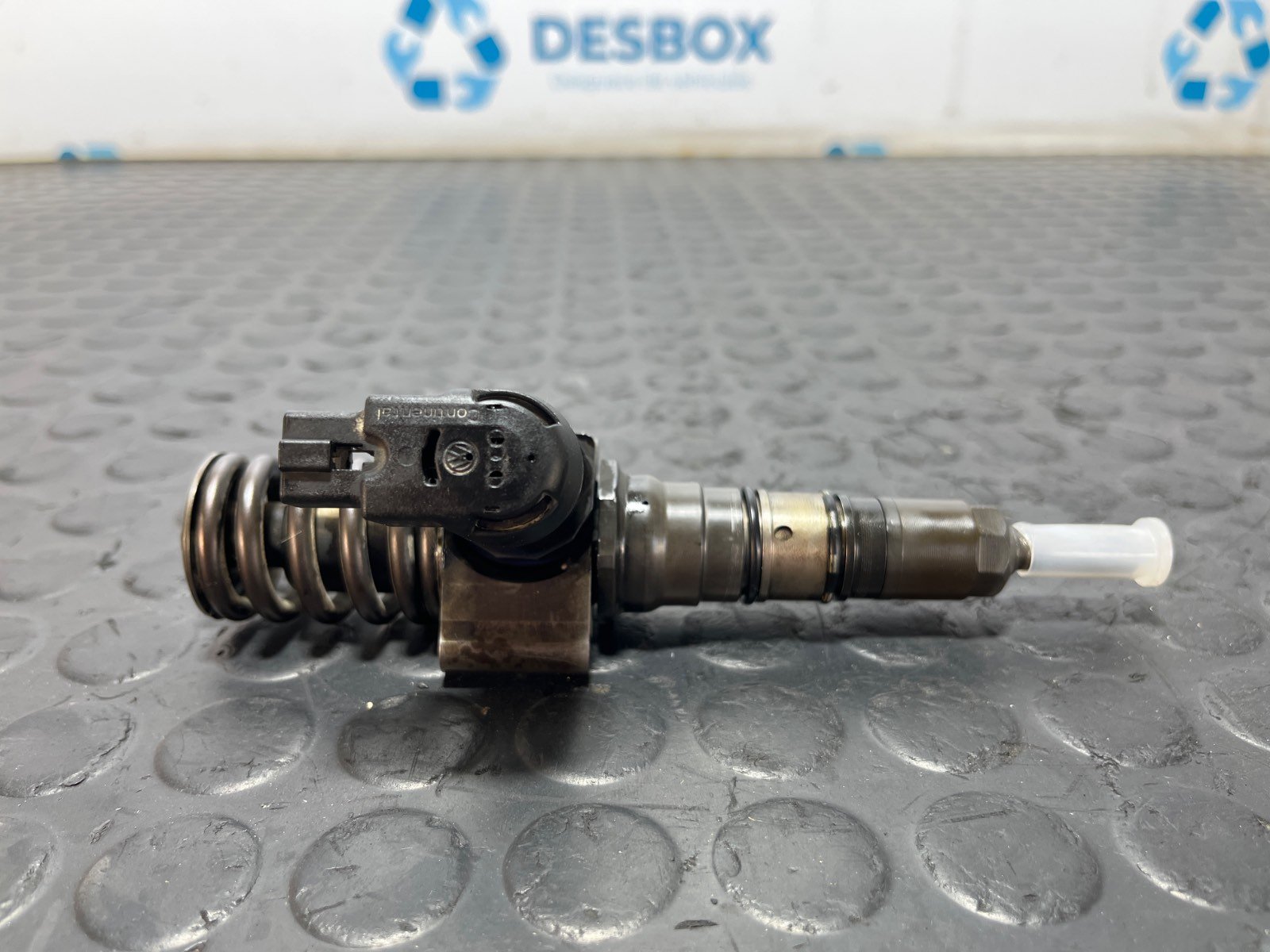 INYECTOR VOLKSWAGEN PASSAT VARIANT (3C5) - recambio desguace - vista 2