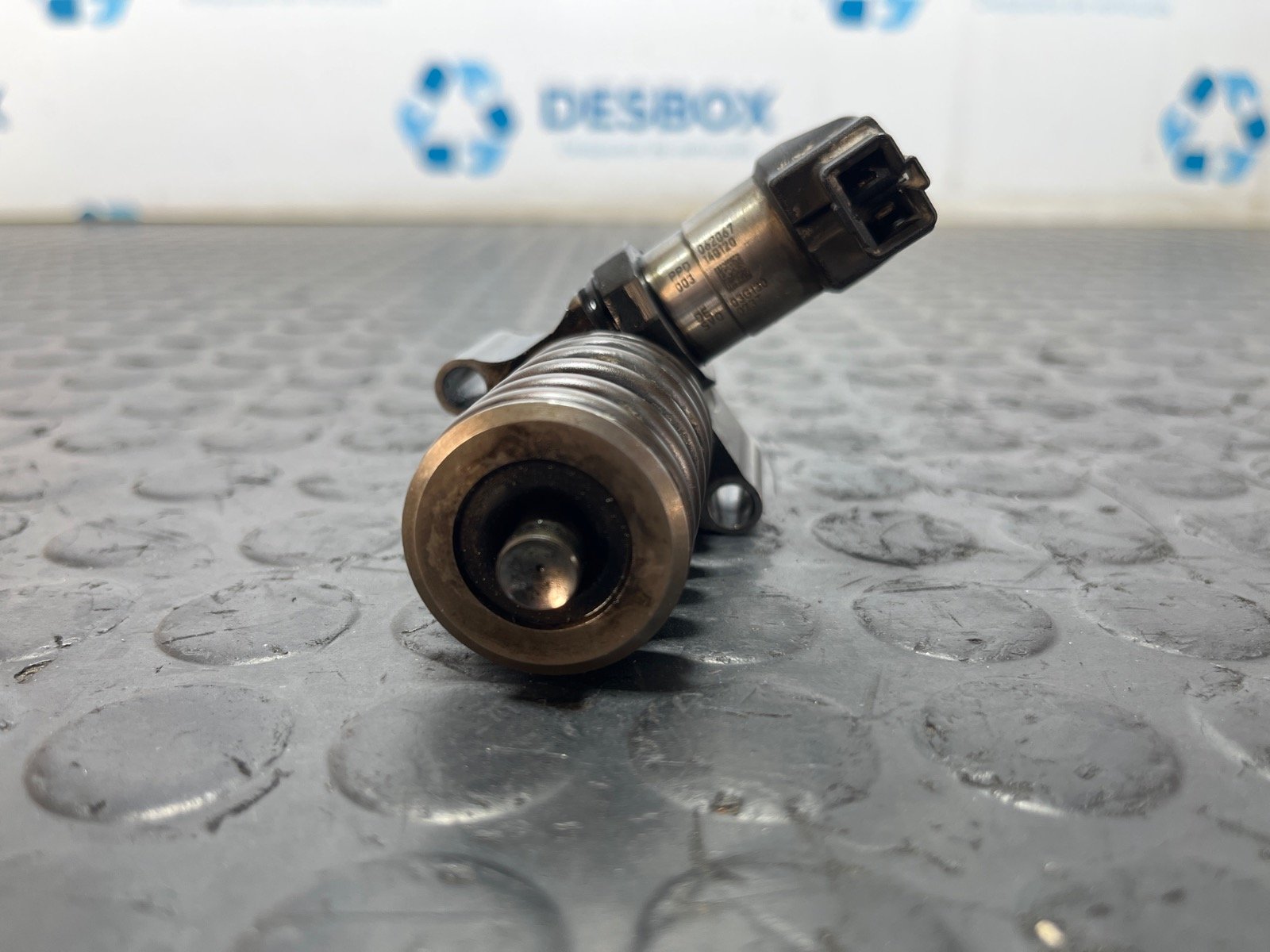 INYECTOR VOLKSWAGEN PASSAT VARIANT (3C5) - recambio desguace - vista 3