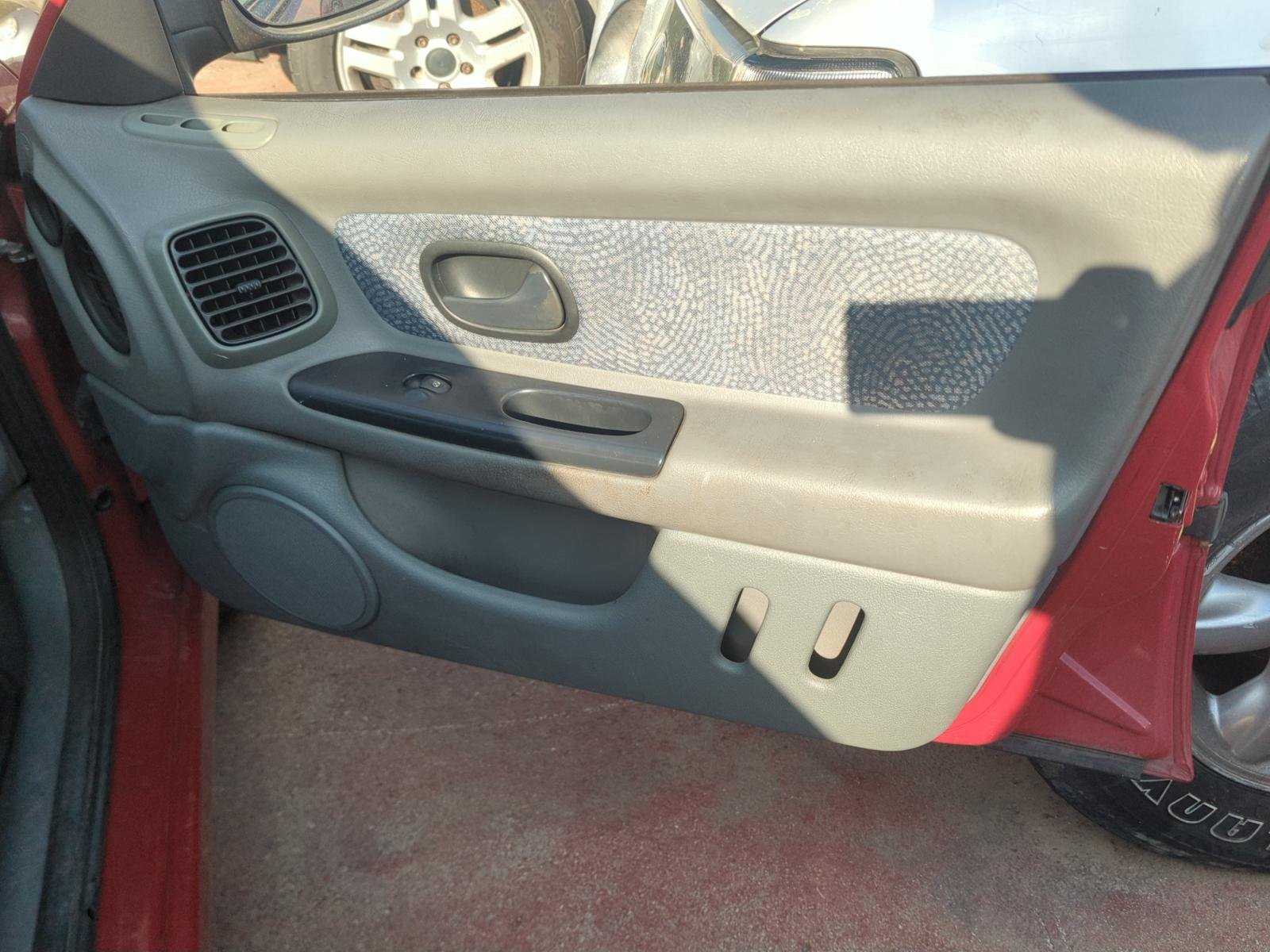 CERRADURA PUERTA DELANTERA DERECHA RENAULT LAGUNA (B56) - recambio desguace - vista 16