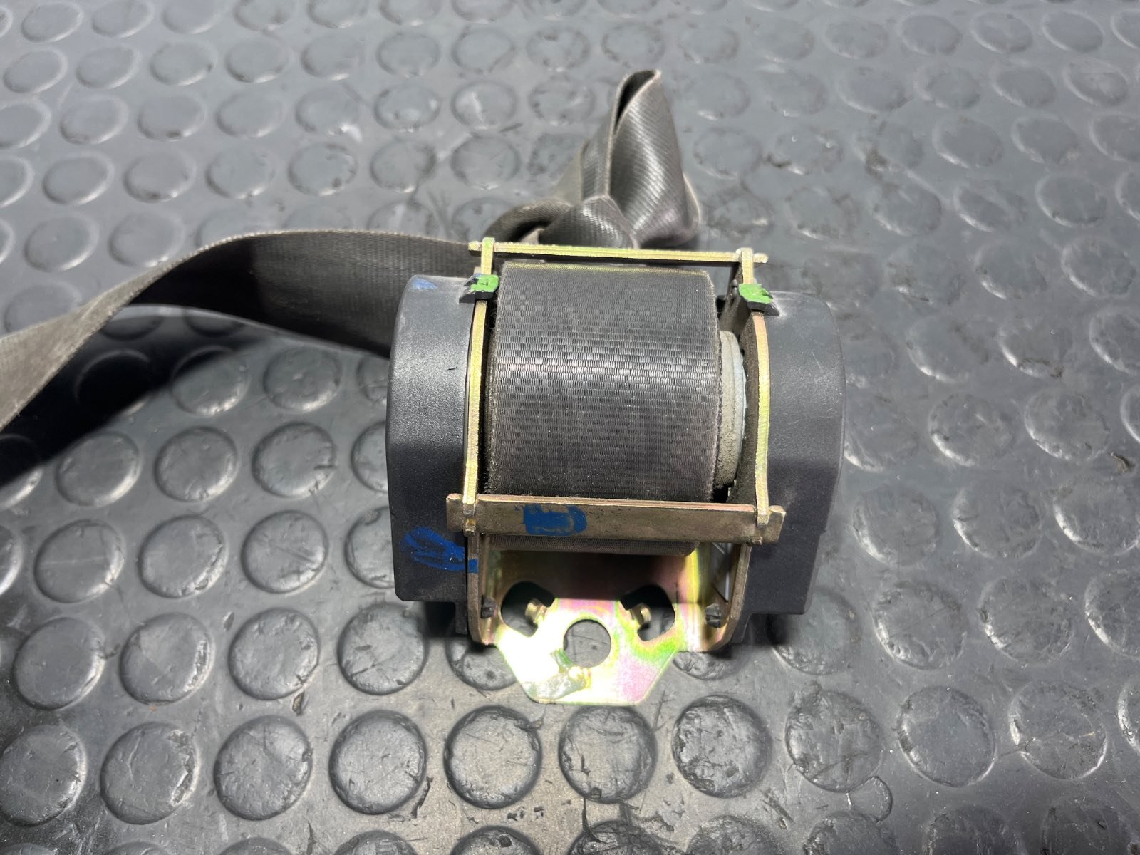 CINTURON DELANTERO IZQUIERDO PEUGEOT PARTNER (S2) - recambio desguace - vista 4