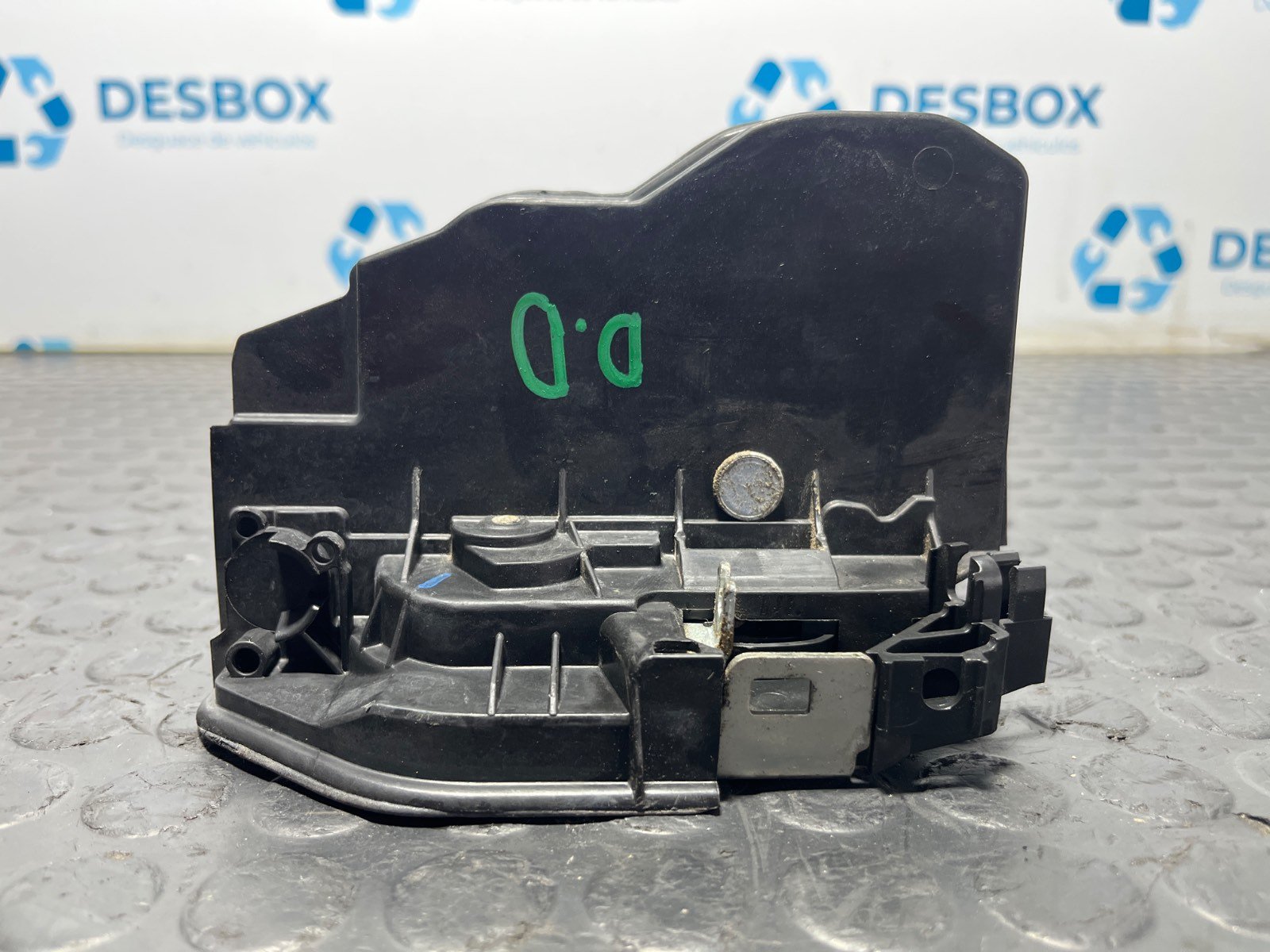 CERRADURA PUERTA DELANTERA DERECHA BMW SERIE 5 TOURING (E61) - recambio desguace