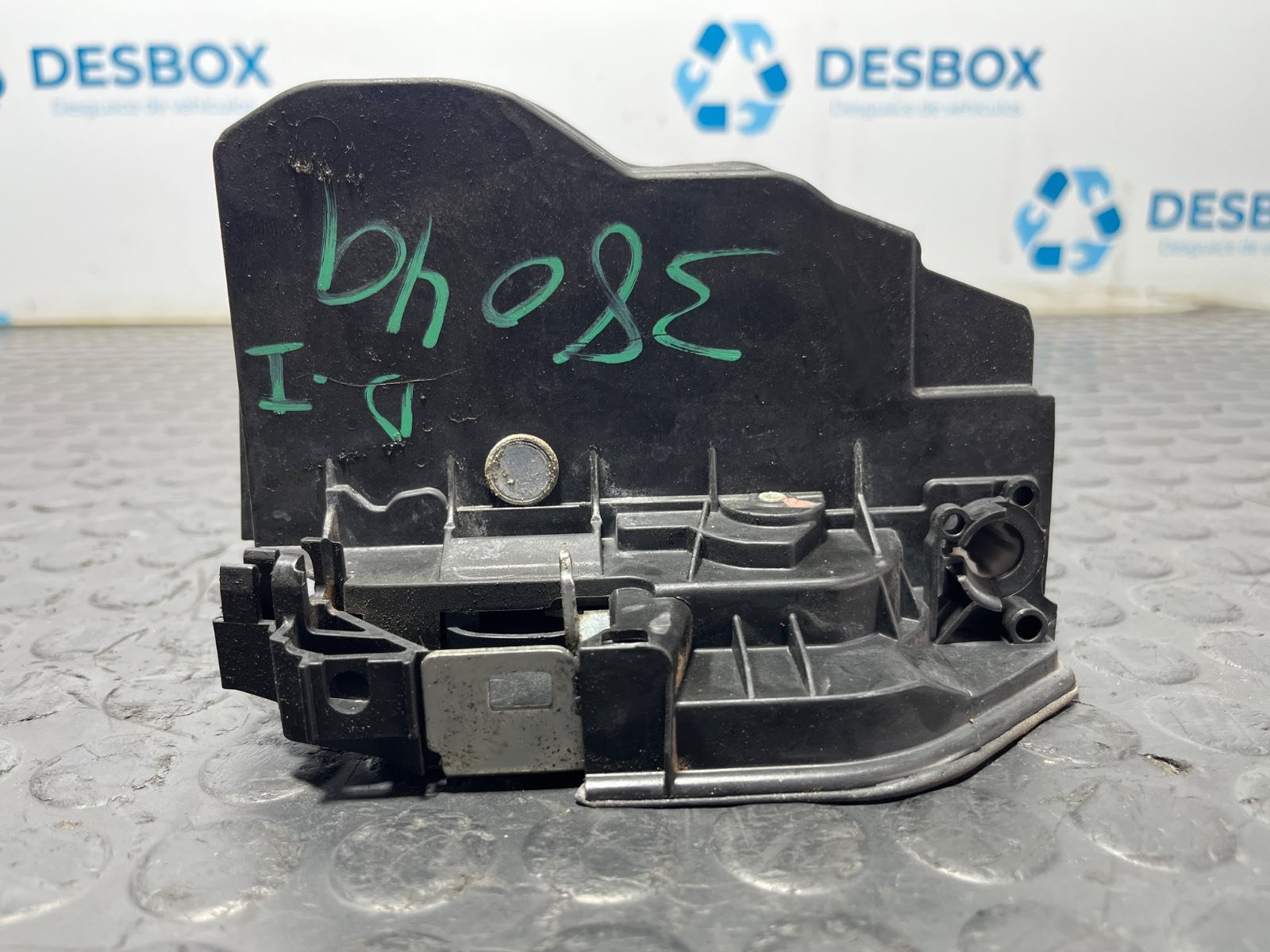CERRADURA PUERTA DELANTERA IZQUIERDA BMW SERIE 5 TOURING (E61) - recambio desguace