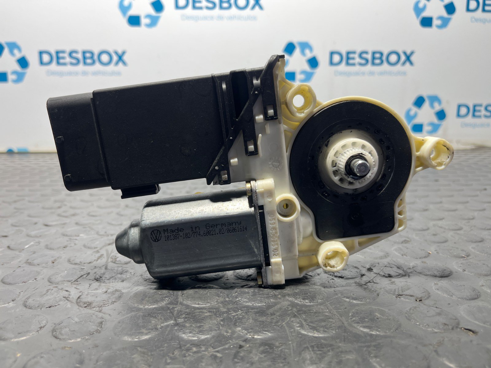 MOTOR ELEVALUNAS DELANTERO IZQUIERDO