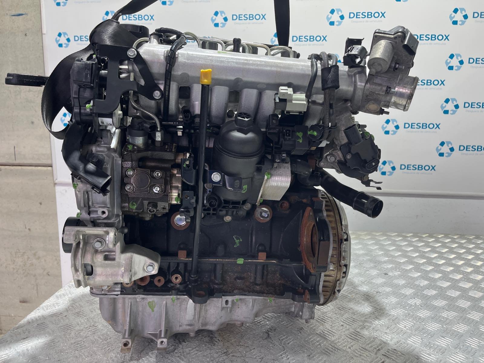 MOTOR KIA CARENS  - recambio desguace - vista 2
