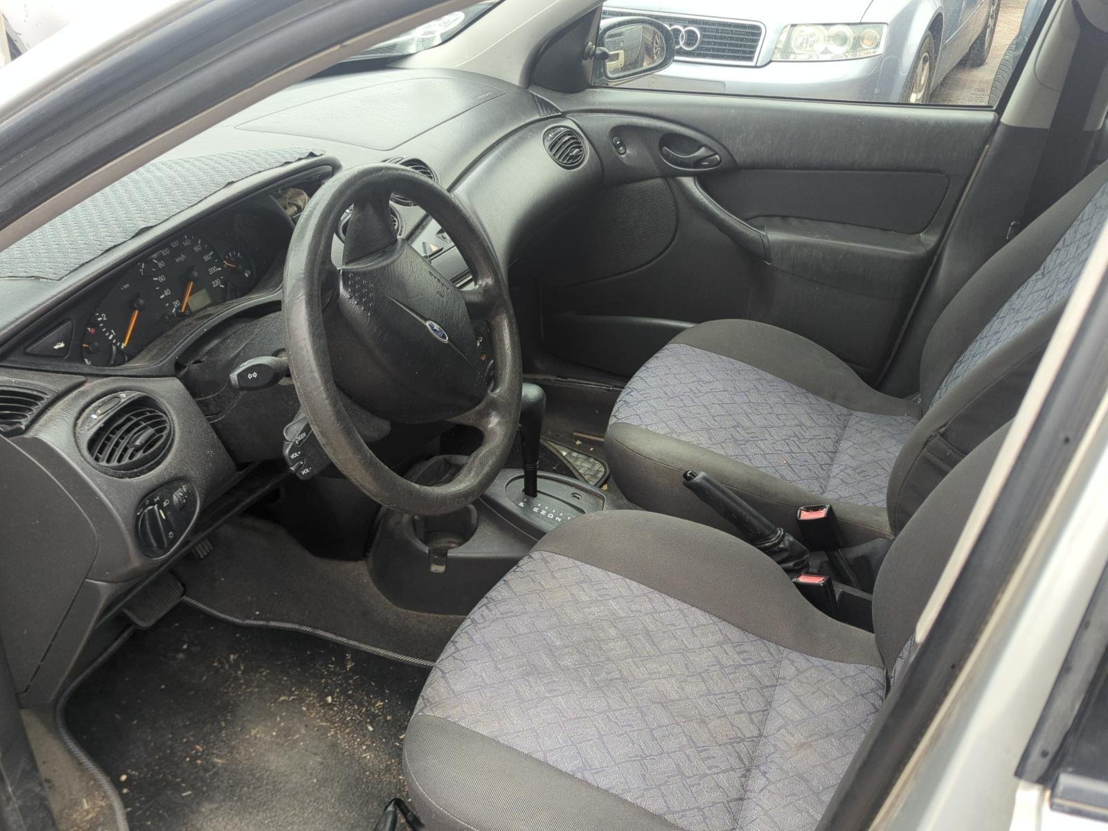 CERRADURA PUERTA DELANTERA DERECHA FORD FOCUS I Turnier - recambio desguace - vista 5