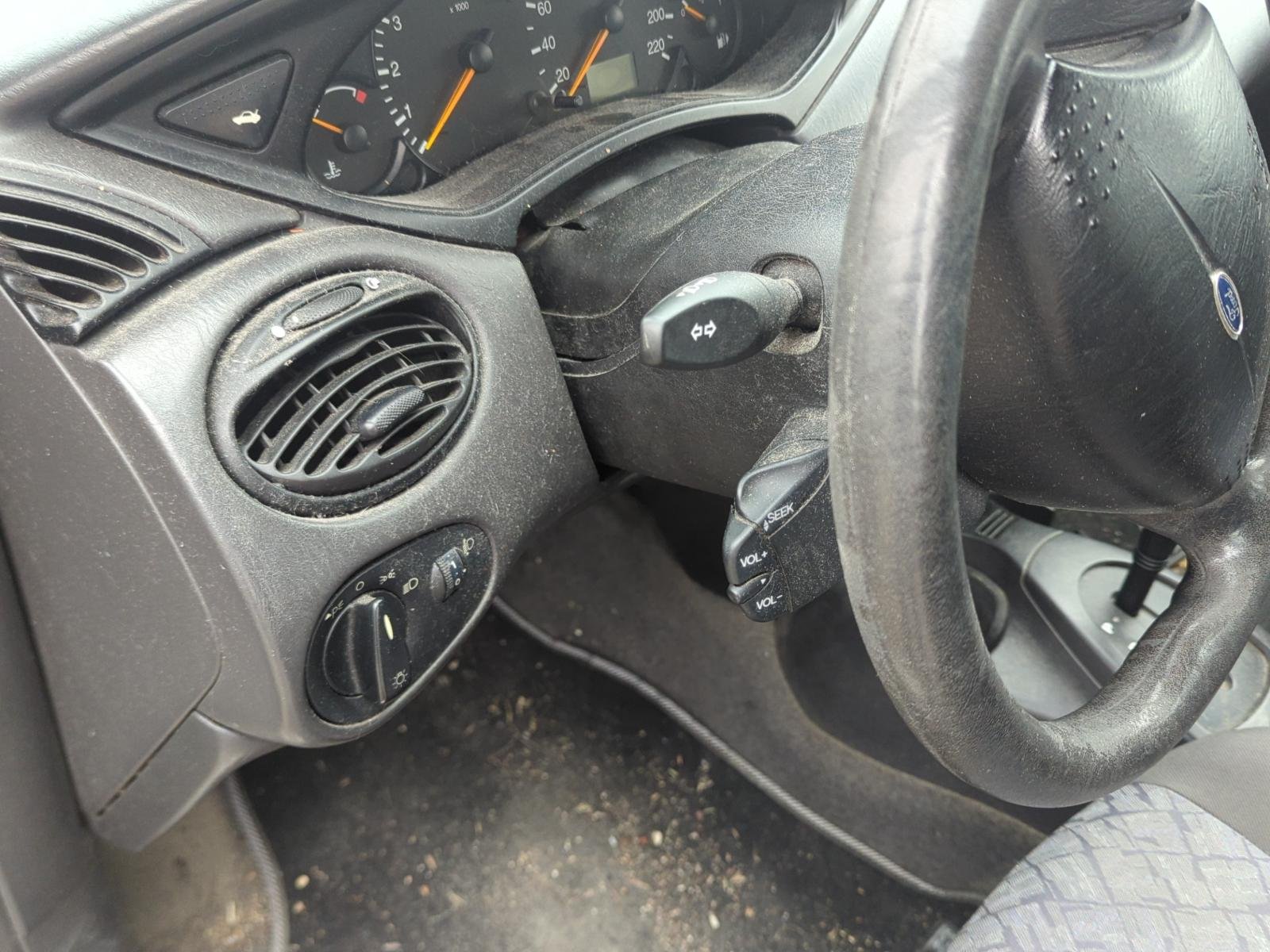 CERRADURA PUERTA DELANTERA DERECHA FORD FOCUS I Turnier - recambio desguace - vista 6