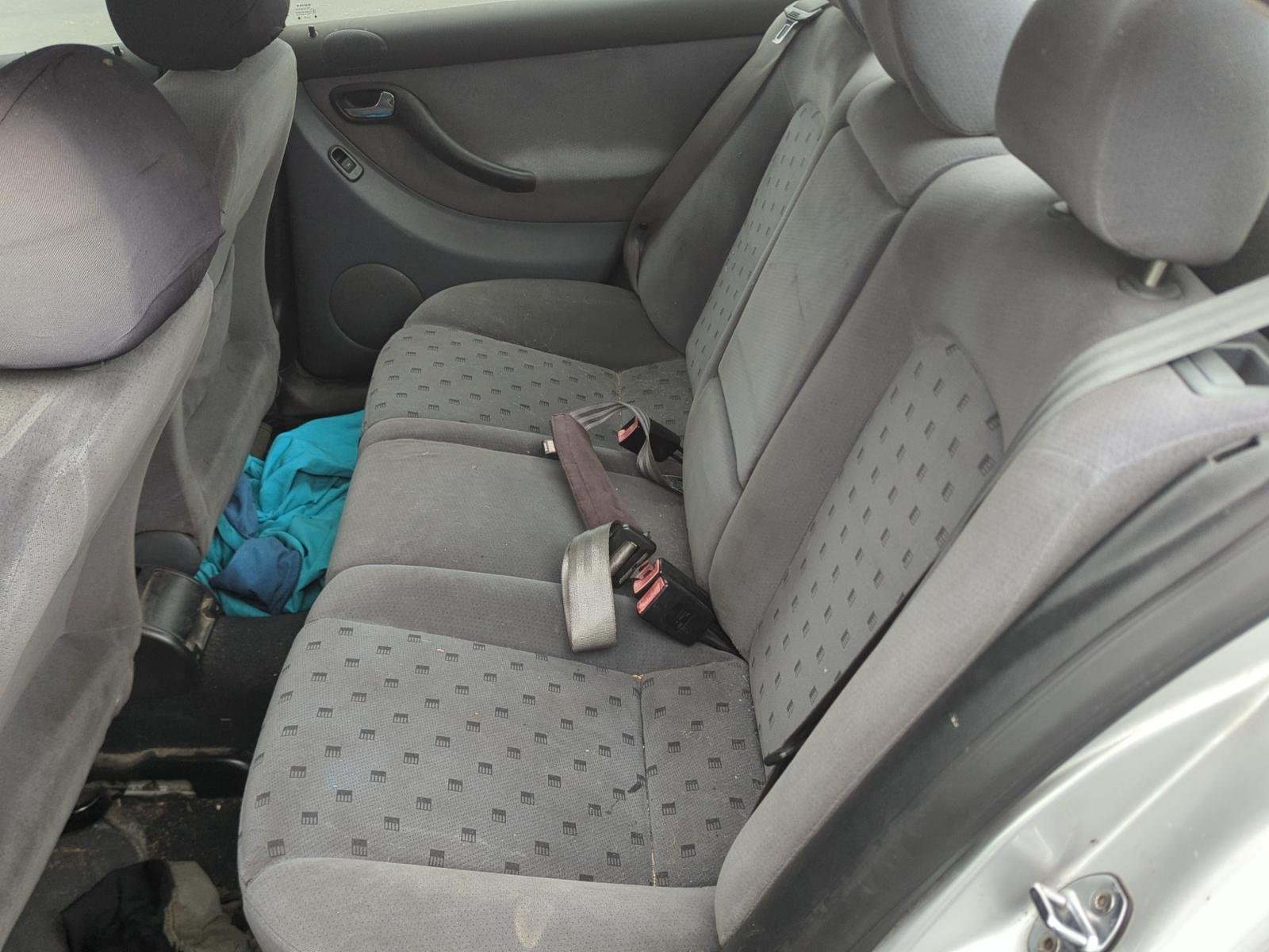 CONDENSADOR / RADIADOR  AIRE ACONDICIONADO SEAT TOLEDO (1M2) - recambio desguace - vista 12