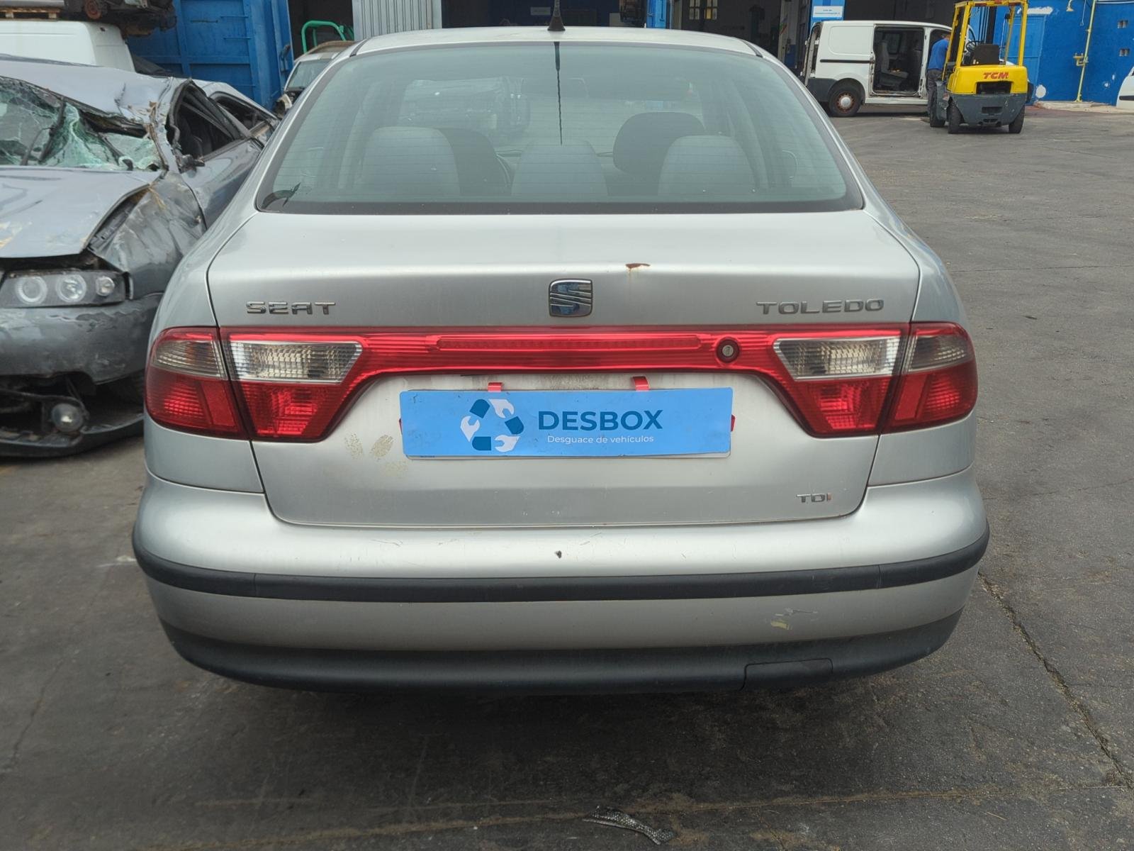 CONDENSADOR / RADIADOR  AIRE ACONDICIONADO SEAT TOLEDO (1M2) - recambio desguace - vista 14