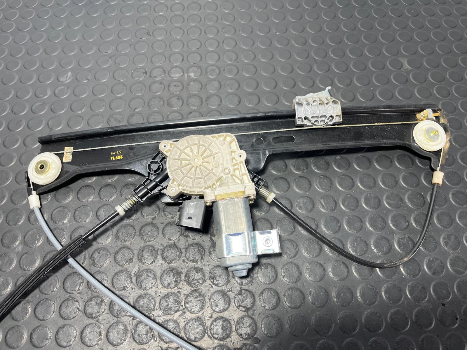 ELEVALUNAS DELANTERO DERECHO BMW SERIE 5 TOURING (E61) - recambio desguace - vista 2