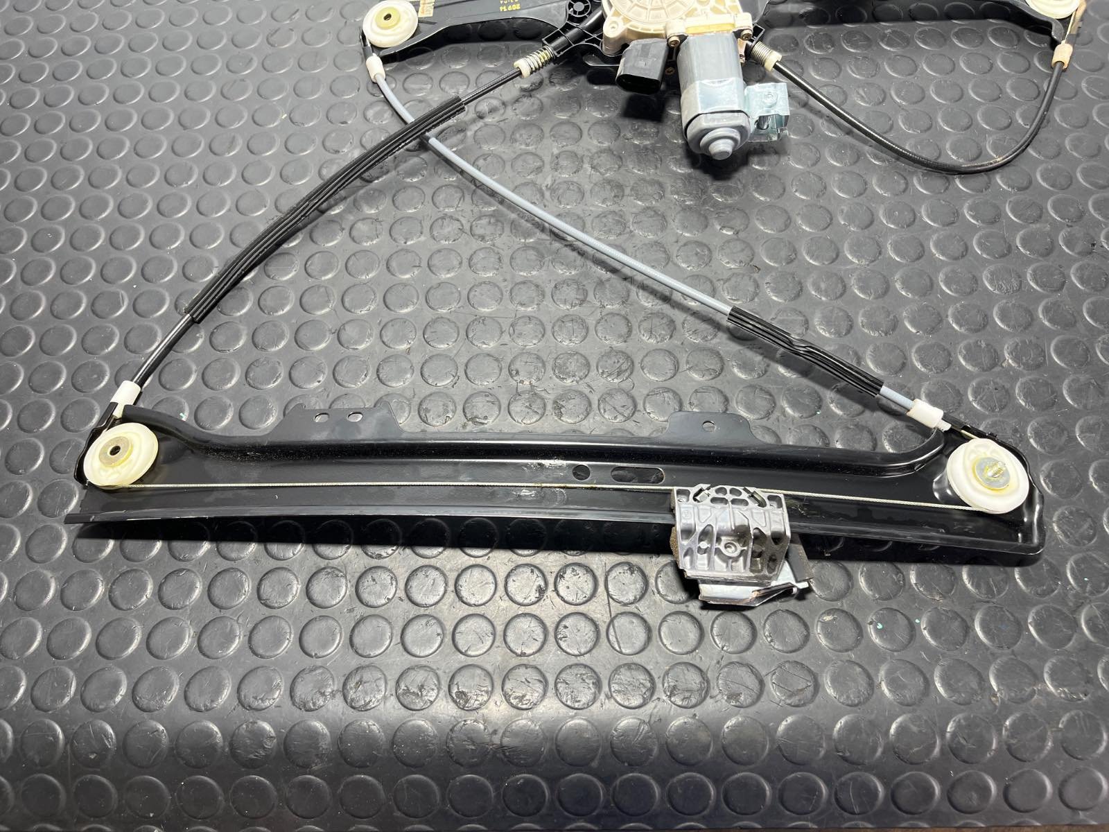 ELEVALUNAS DELANTERO DERECHO BMW SERIE 5 TOURING (E61) - recambio desguace - vista 3