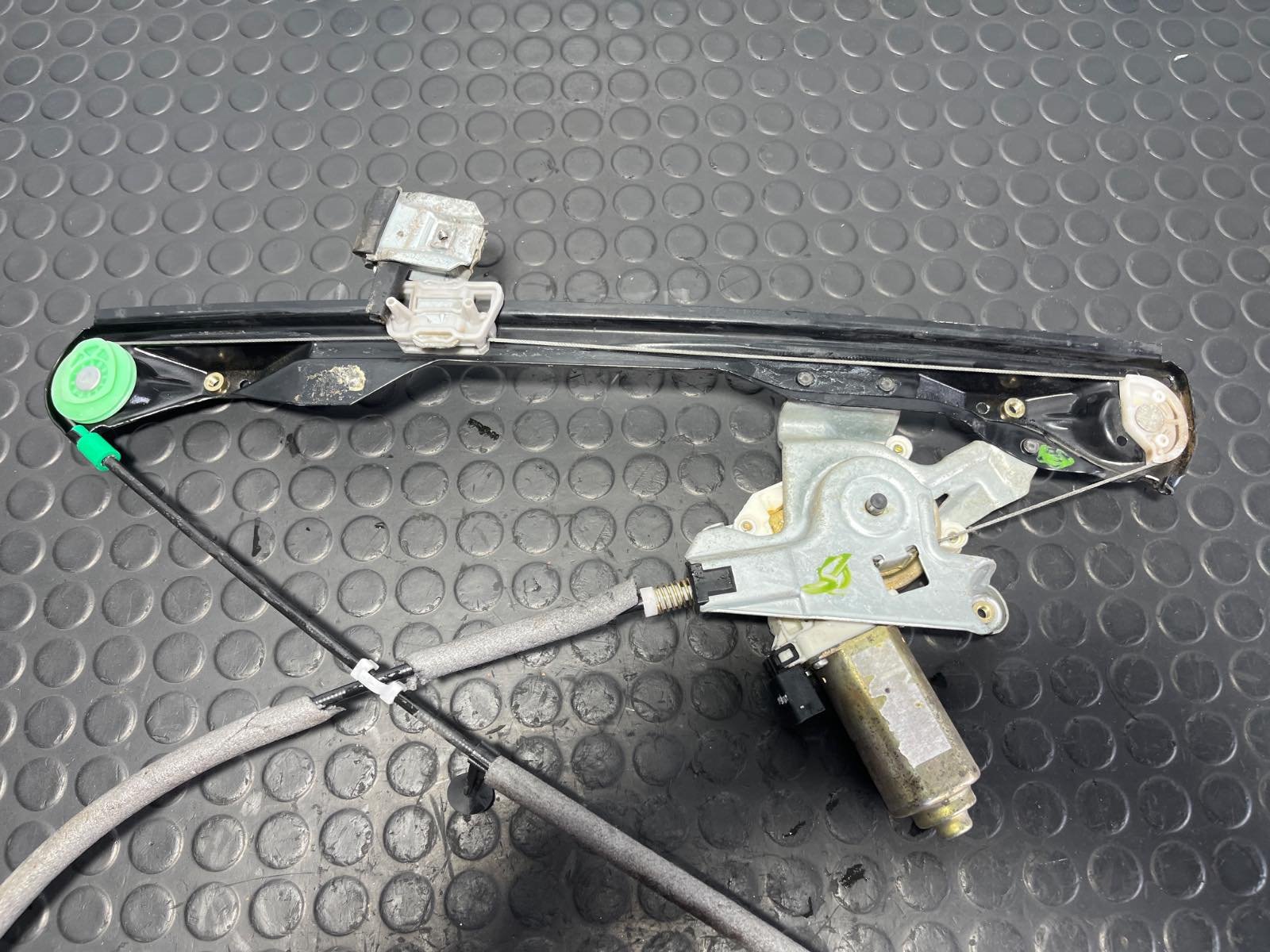 ELEVALUNAS DELANTERO DERECHO FORD FOCUS BERLINA (CAK) - recambio desguace - vista 4