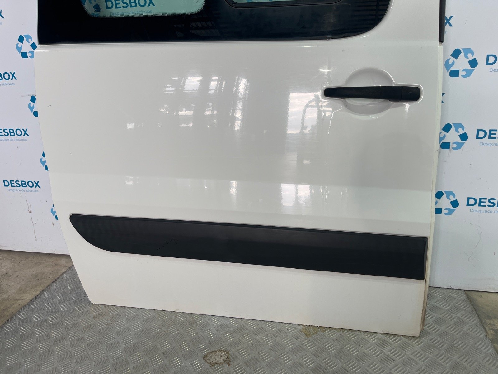 PUERTA LATERAL CORREDERA DERECHA PEUGEOT EXPERT TEPEE - recambio desguace - vista 3