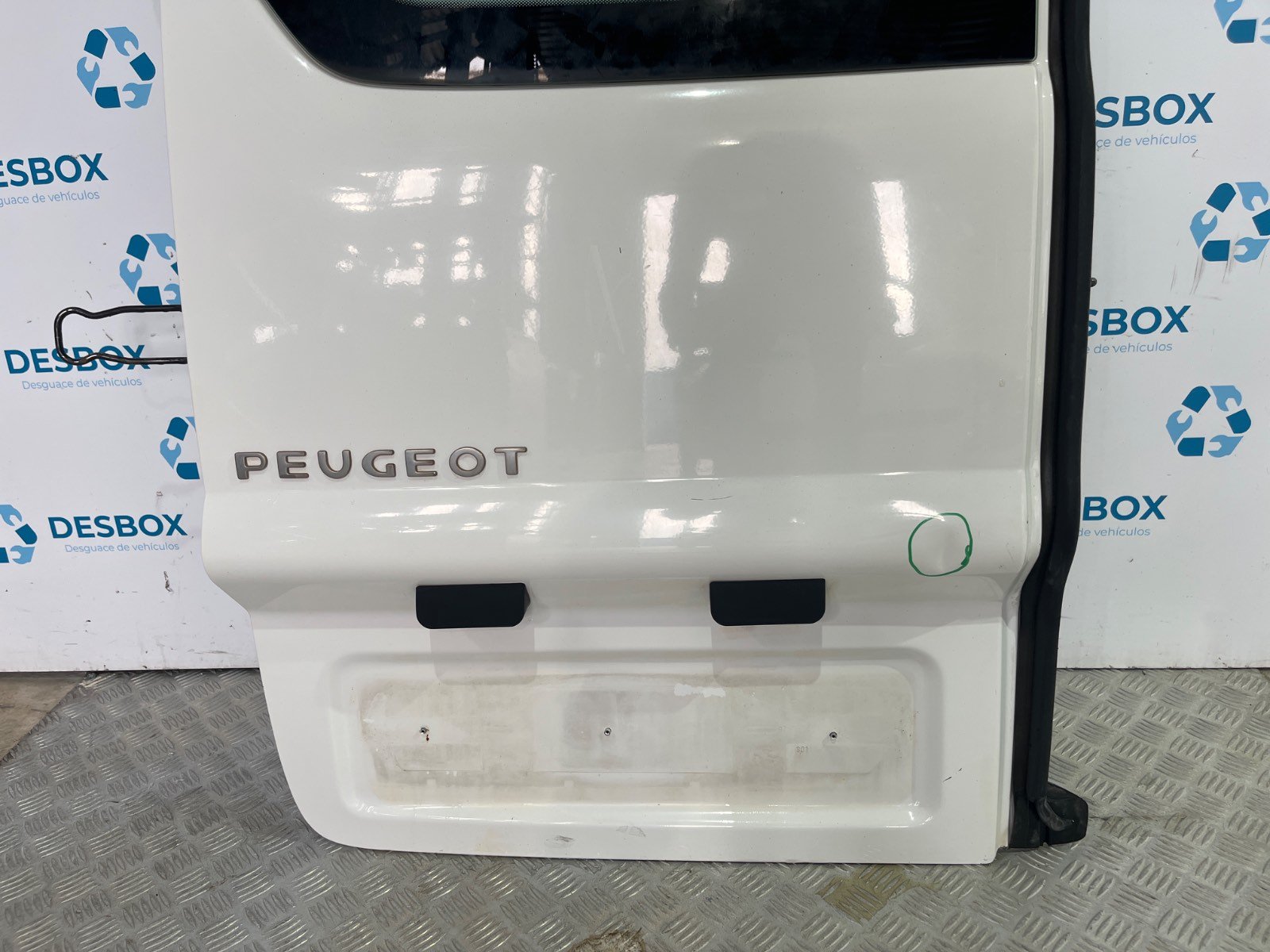PORTON TRASERO IZQUIERDO PEUGEOT EXPERT TEPEE - recambio desguace - vista 4
