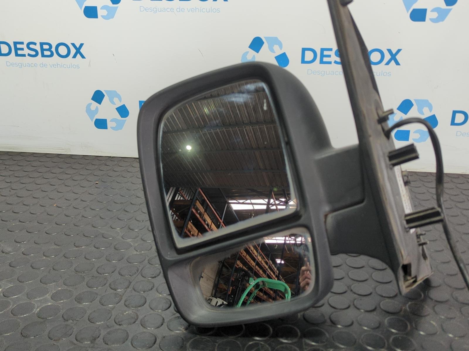 RETROVISOR IZQUIERDO PEUGEOT EXPERT TEPEE - recambio desguace