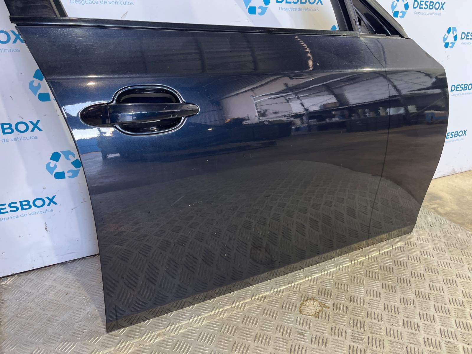 PUERTA DELANTERA DERECHA BMW SERIE 5 TOURING (E61) - recambio desguace - vista 2