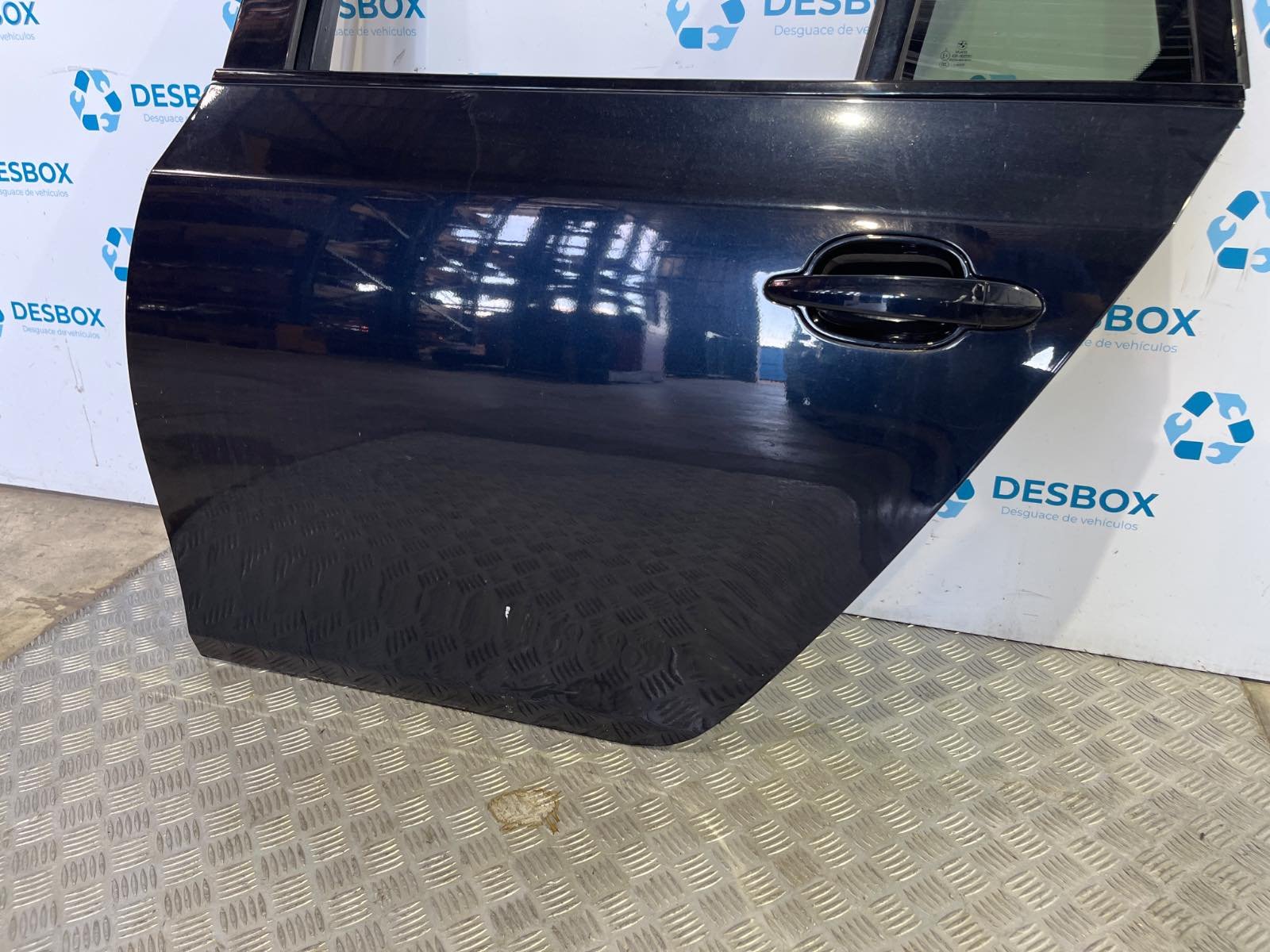 PUERTA TRASERA IZQUIERDA BMW SERIE 5 TOURING (E61) - recambio desguace - vista 4