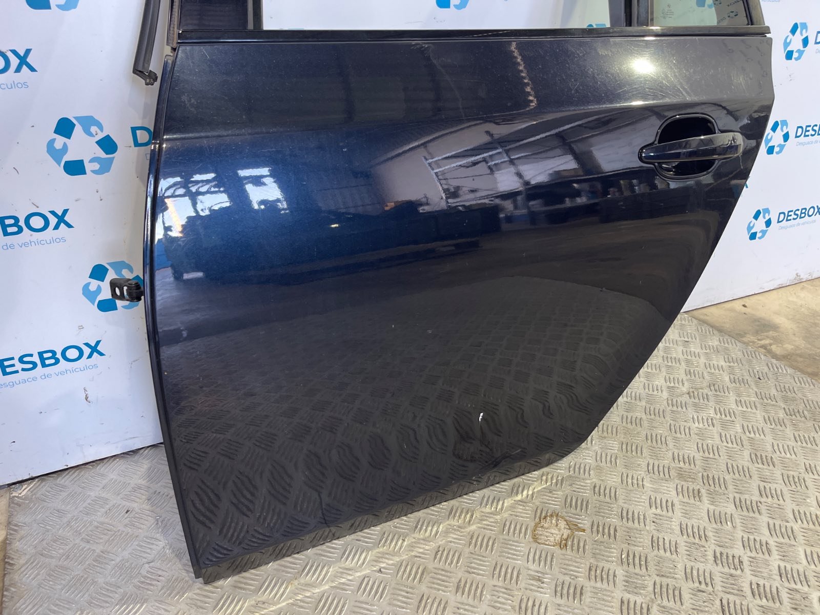 PUERTA TRASERA IZQUIERDA BMW SERIE 5 TOURING (E61) - recambio desguace - vista 3