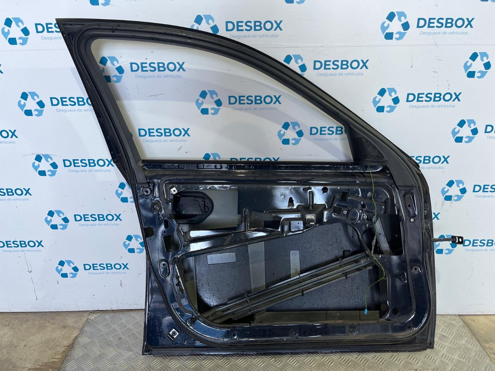 PUERTA DELANTERA IZQUIERDA BMW SERIE 5 TOURING (E61) - recambio desguace - vista 5