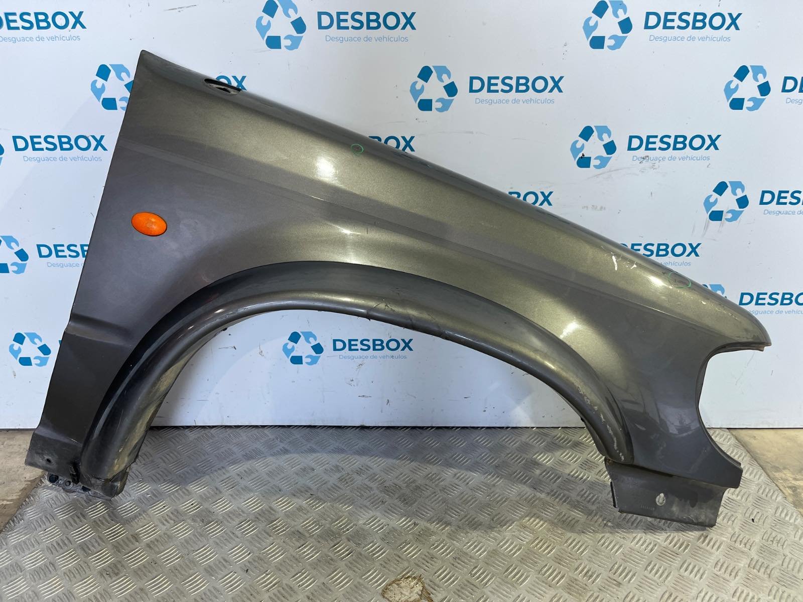 ALETA DELANTERA DERECHA FORD EXPLORER - recambio desguace